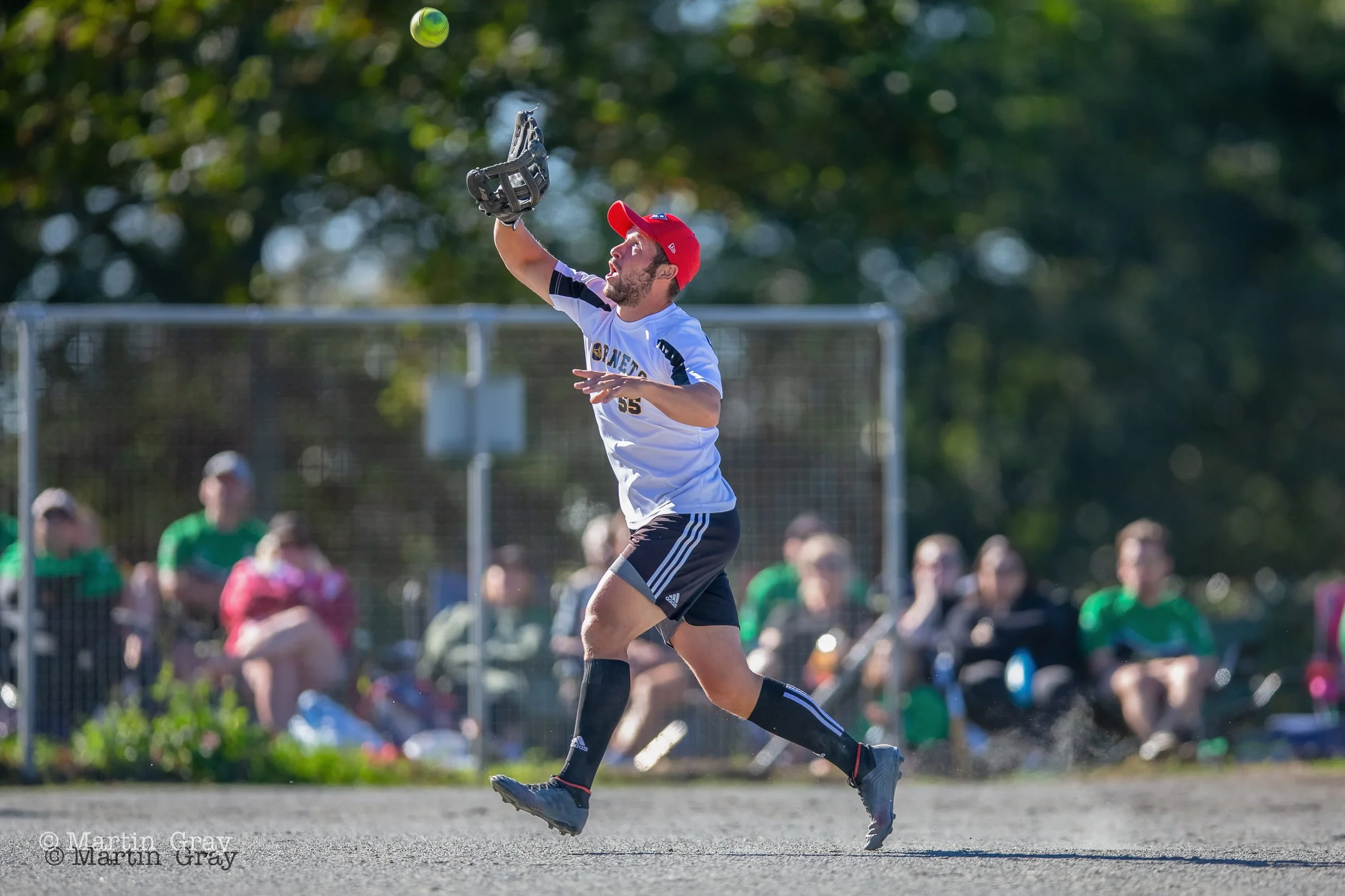Matt Dorey takes an infield catch-1422.jpg