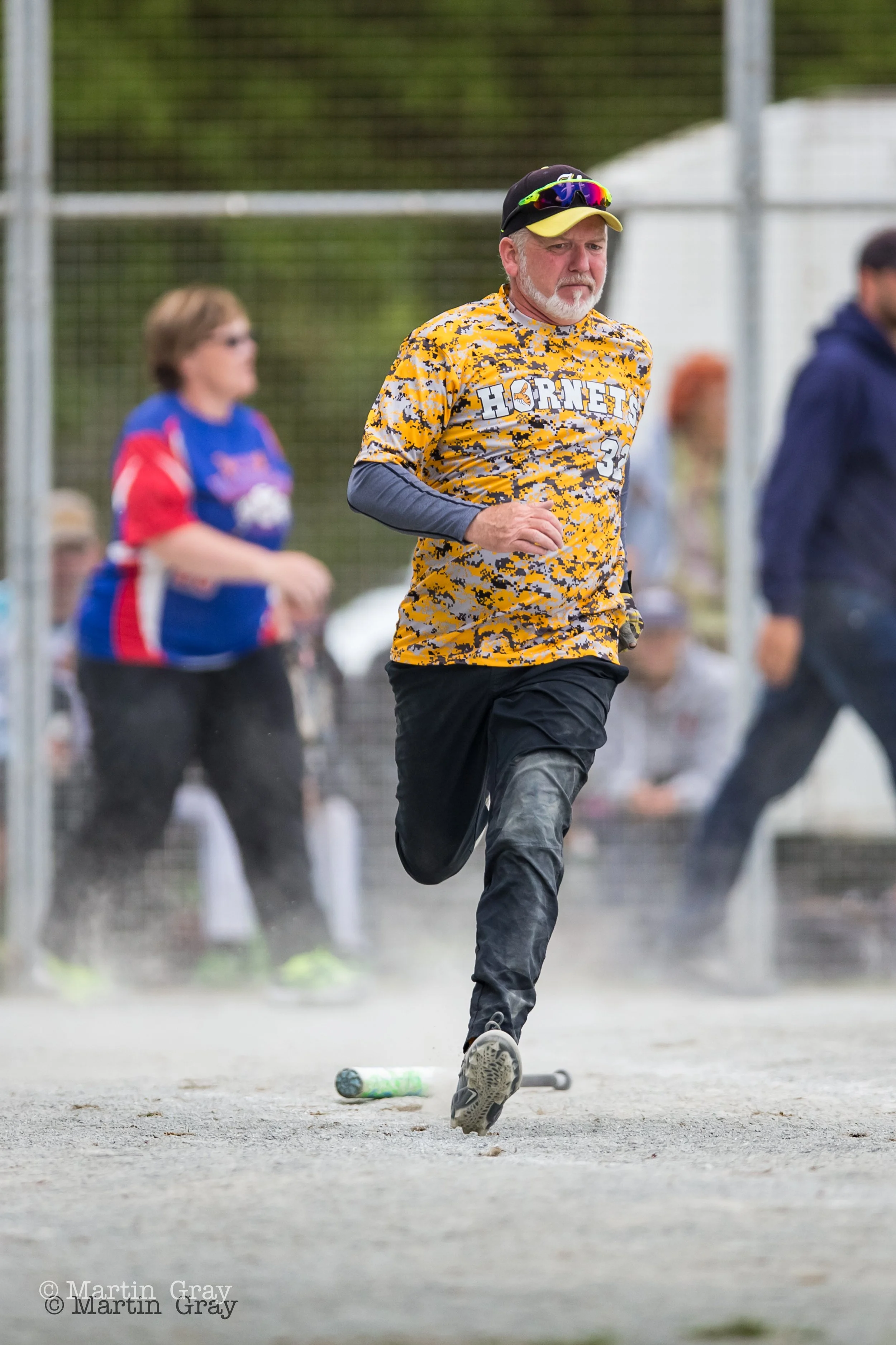 Jason Smith runs to first base-3920.jpg