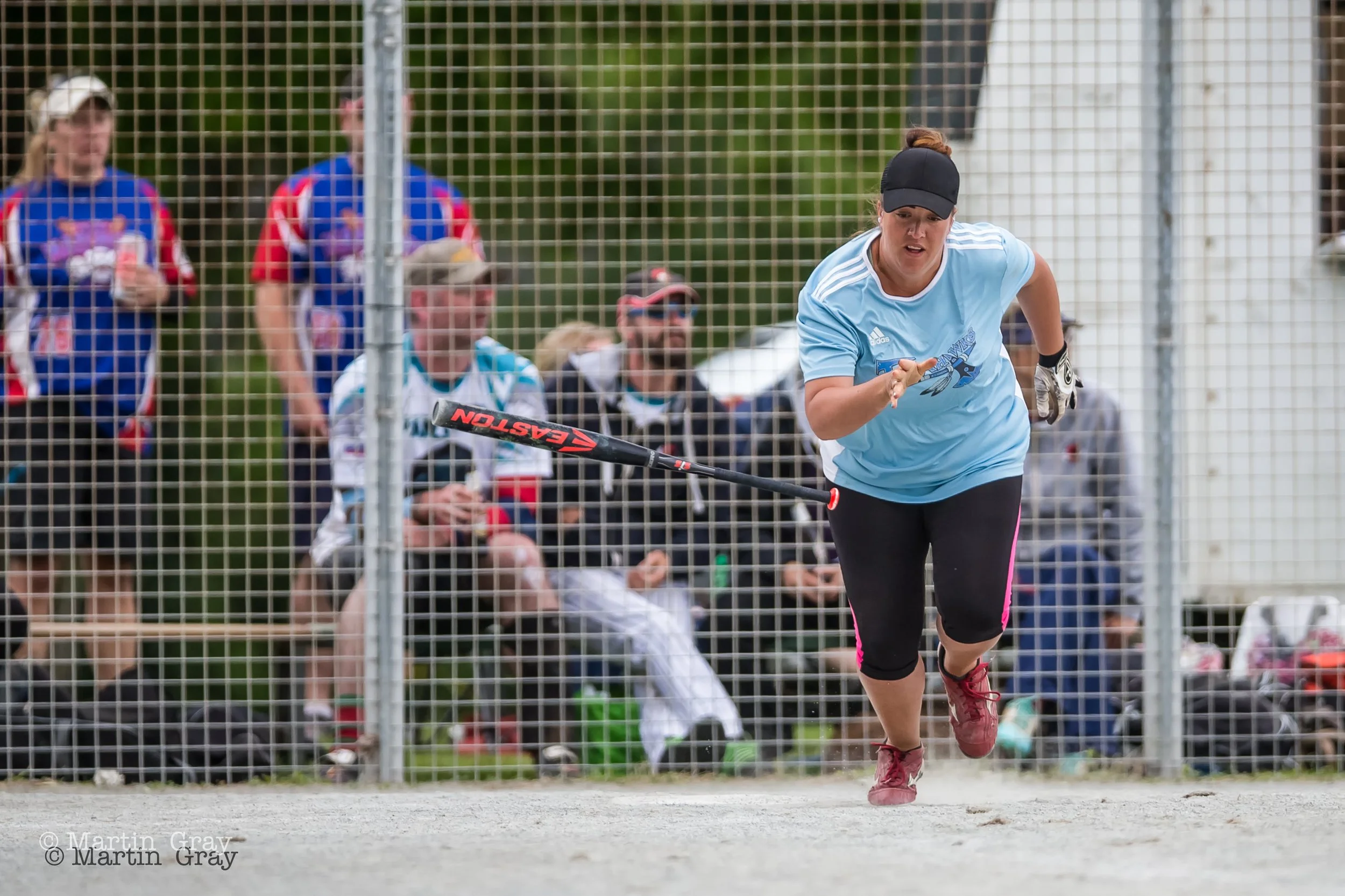 Tomahawks set off for first base-4350.jpg