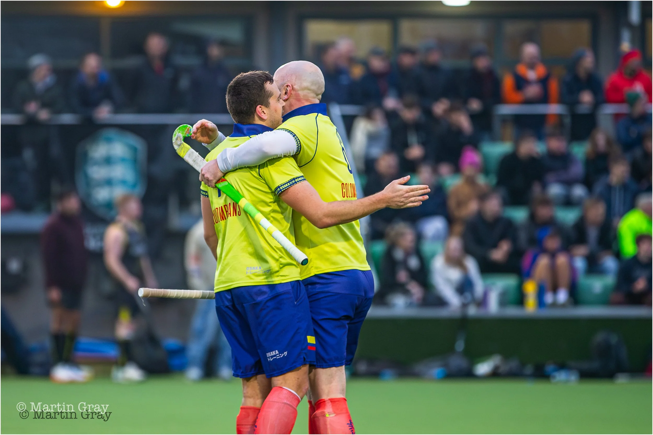 Matt Watson and Zak Damarell celebrate on the final whistle-3217.jpg