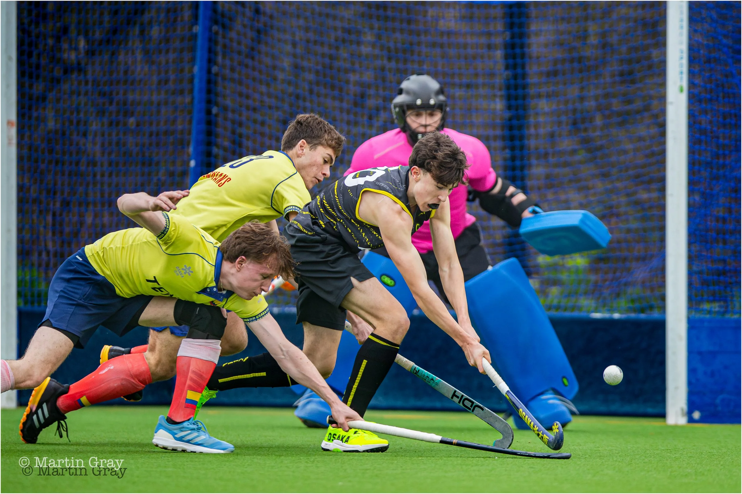 Raef Newton attacks as Max Eyton-Jones and Charlie Le Tocq defend-5472.jpg