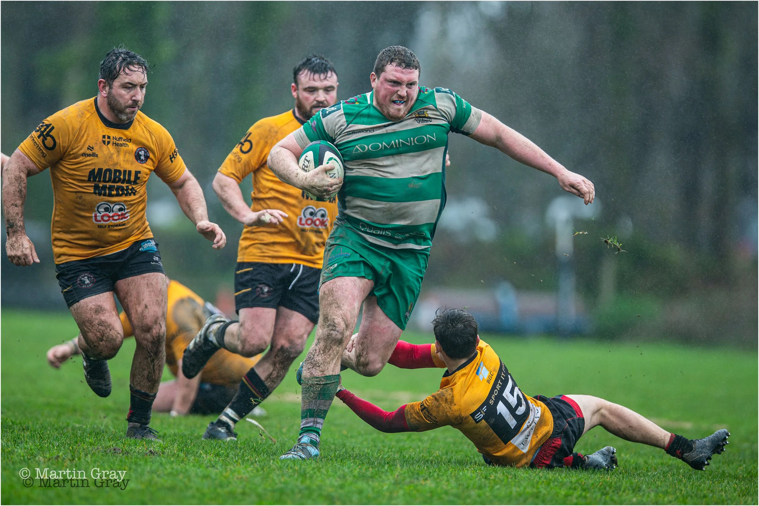 Jacob Smith breaks for the tryline-2.jpg