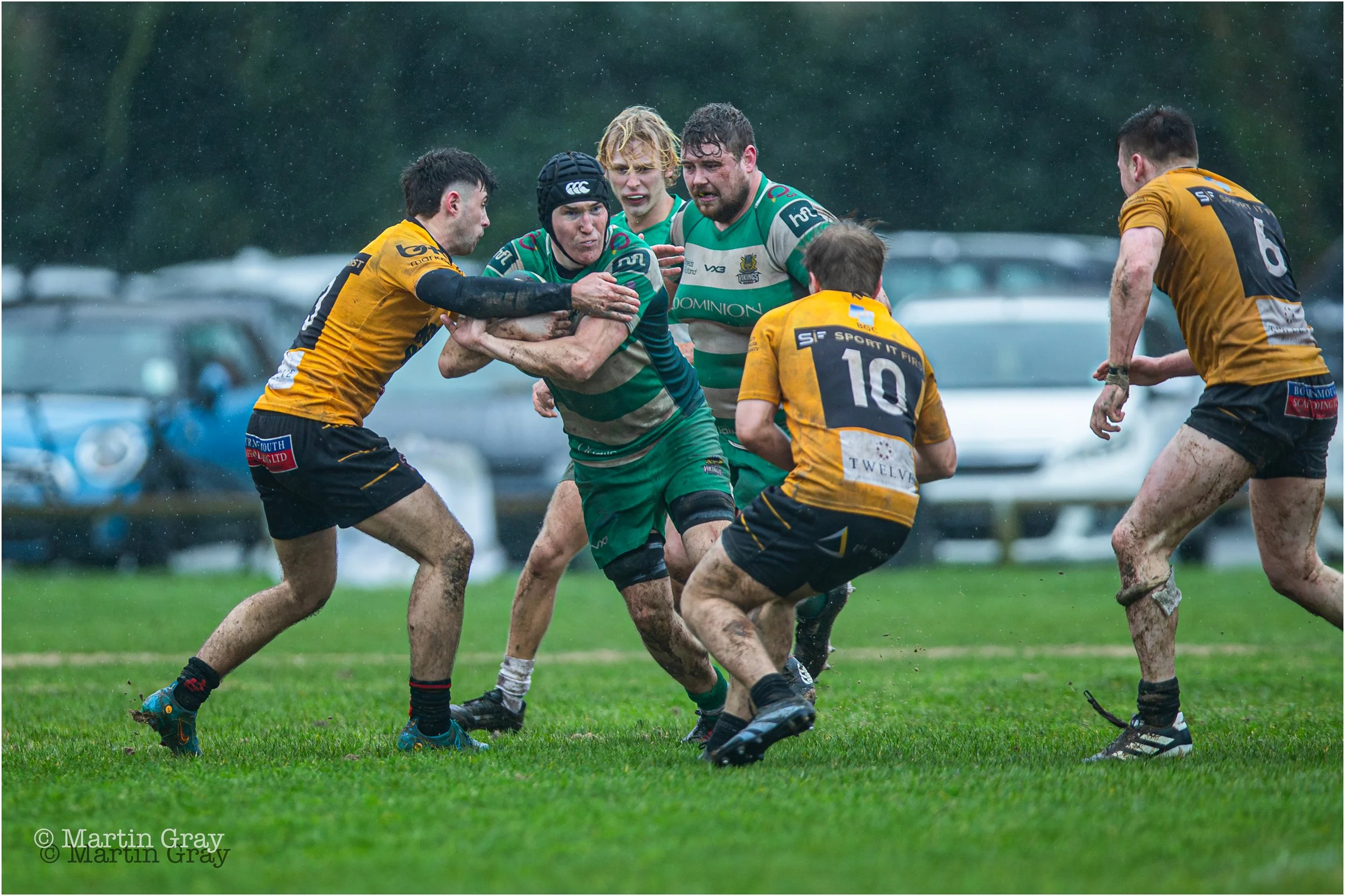 Luke Grigg makes ground-1795.jpg