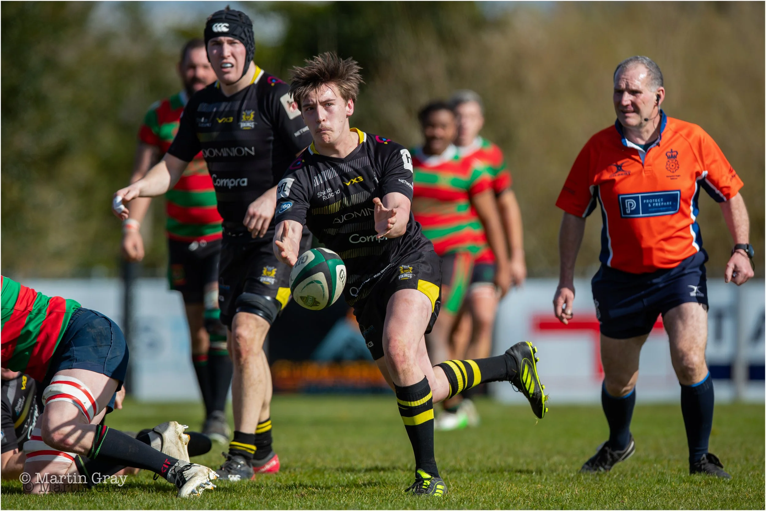 Alex Simpson clears from a breakdown-6686.jpg