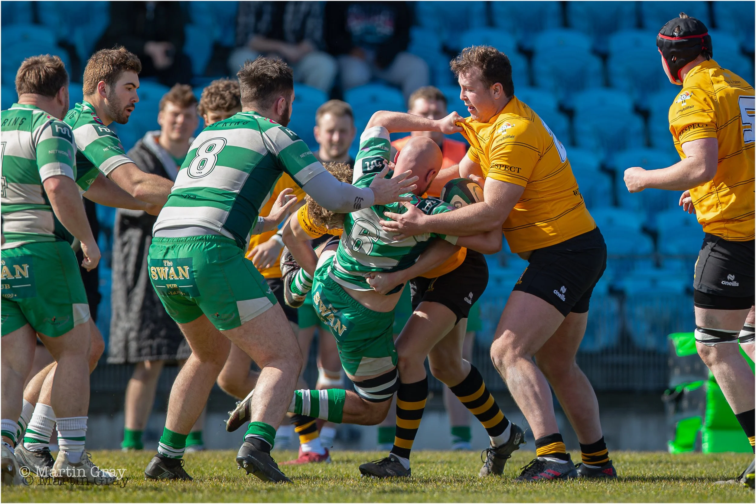 Cam Le Prevost lifted in tackle-0238.jpg