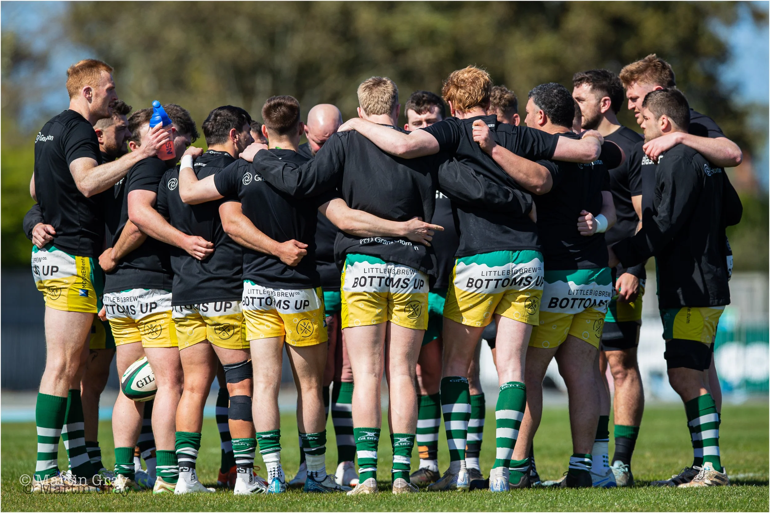 Raiders team huddle-1761.jpg