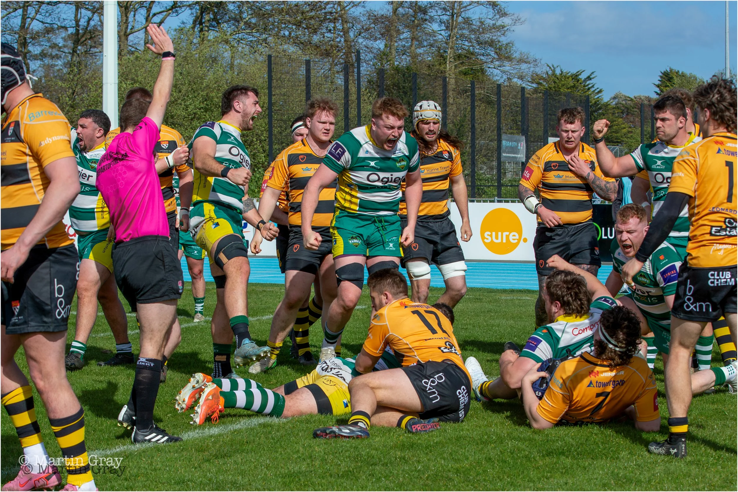 Tom Ceillam goes over for a second half Try-4948.jpg