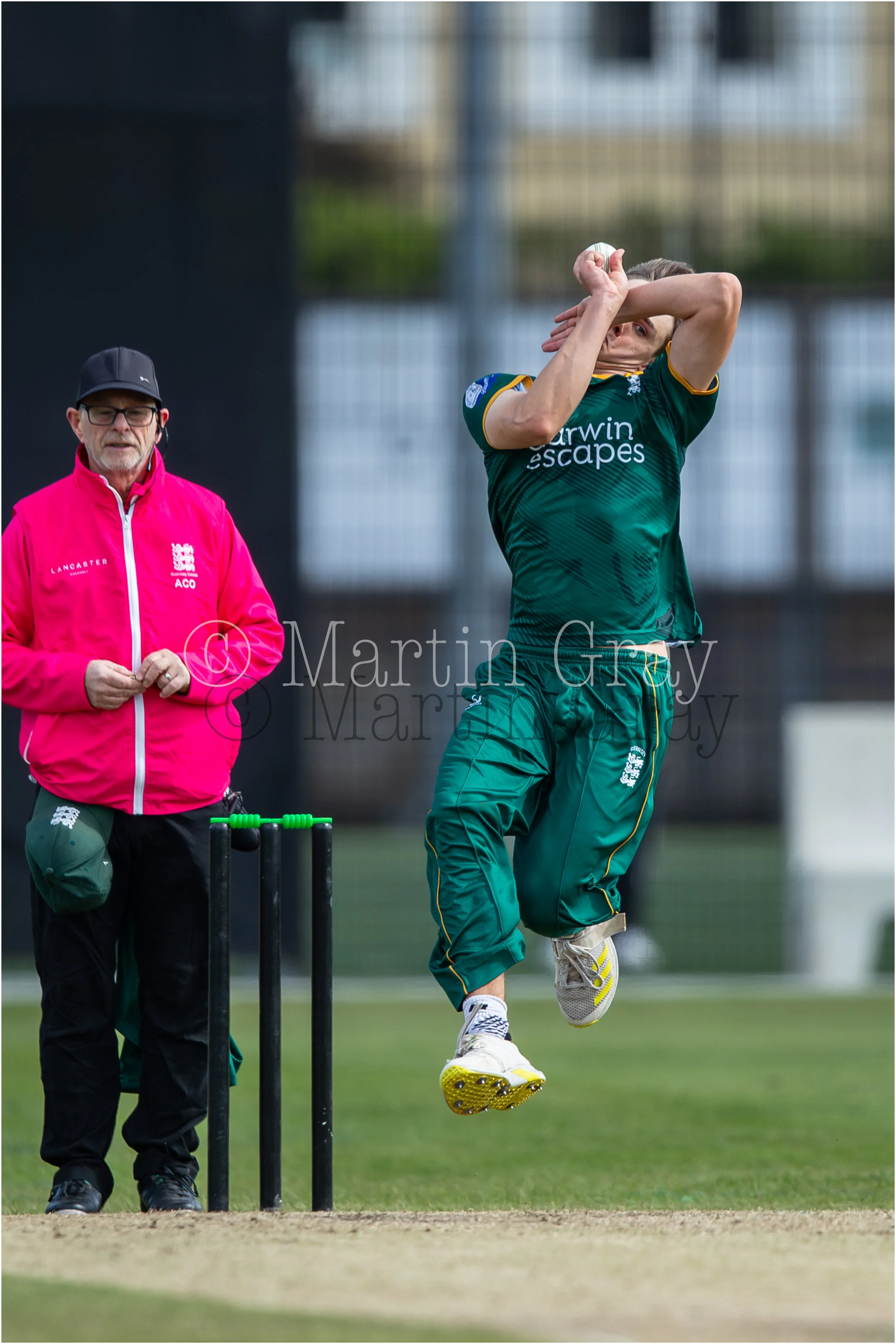 Charlie Forshaw in delivery stride-1003.jpg