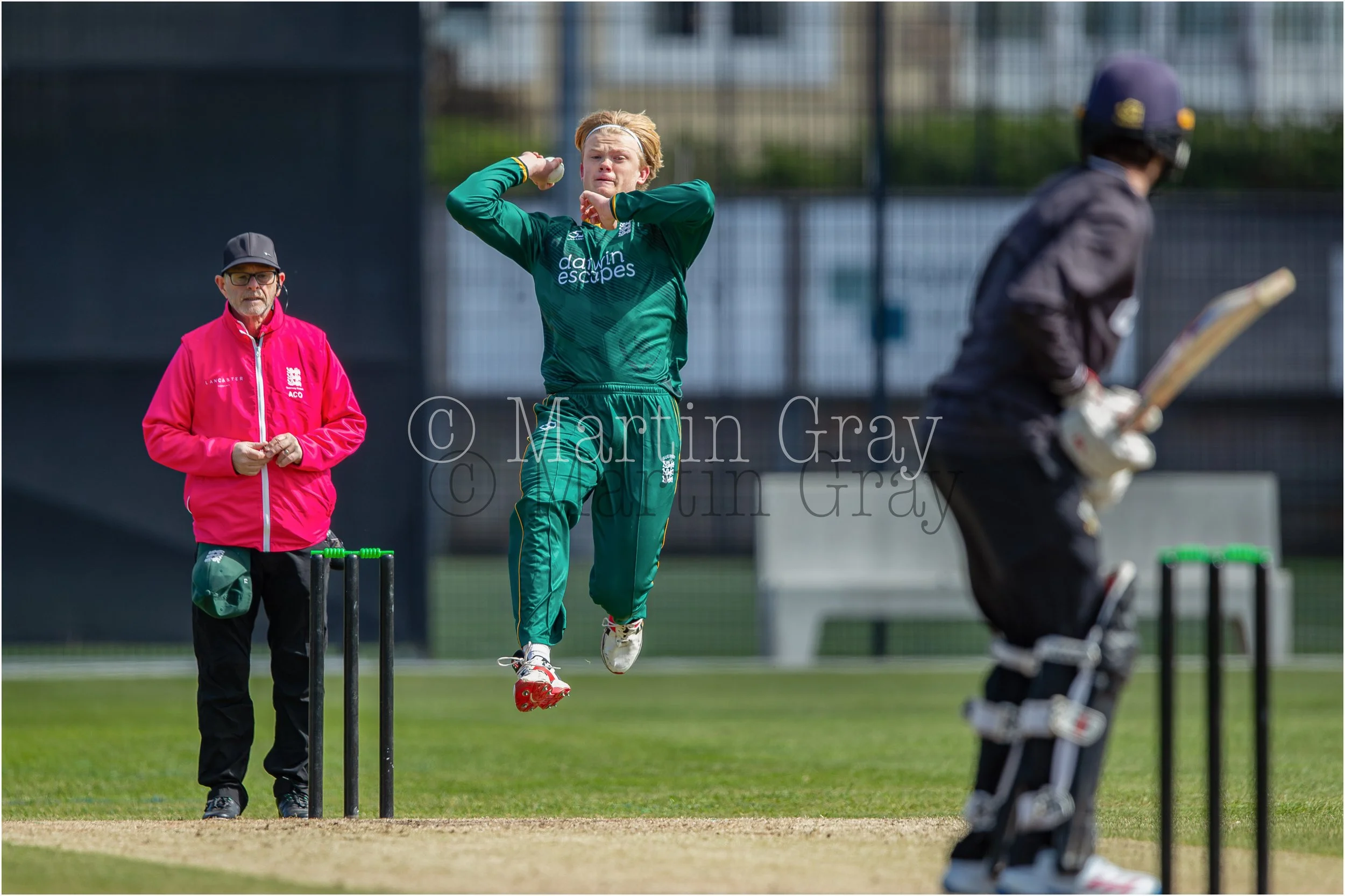 Ed Robinson bowling to Oliver Gibson-1061.jpg