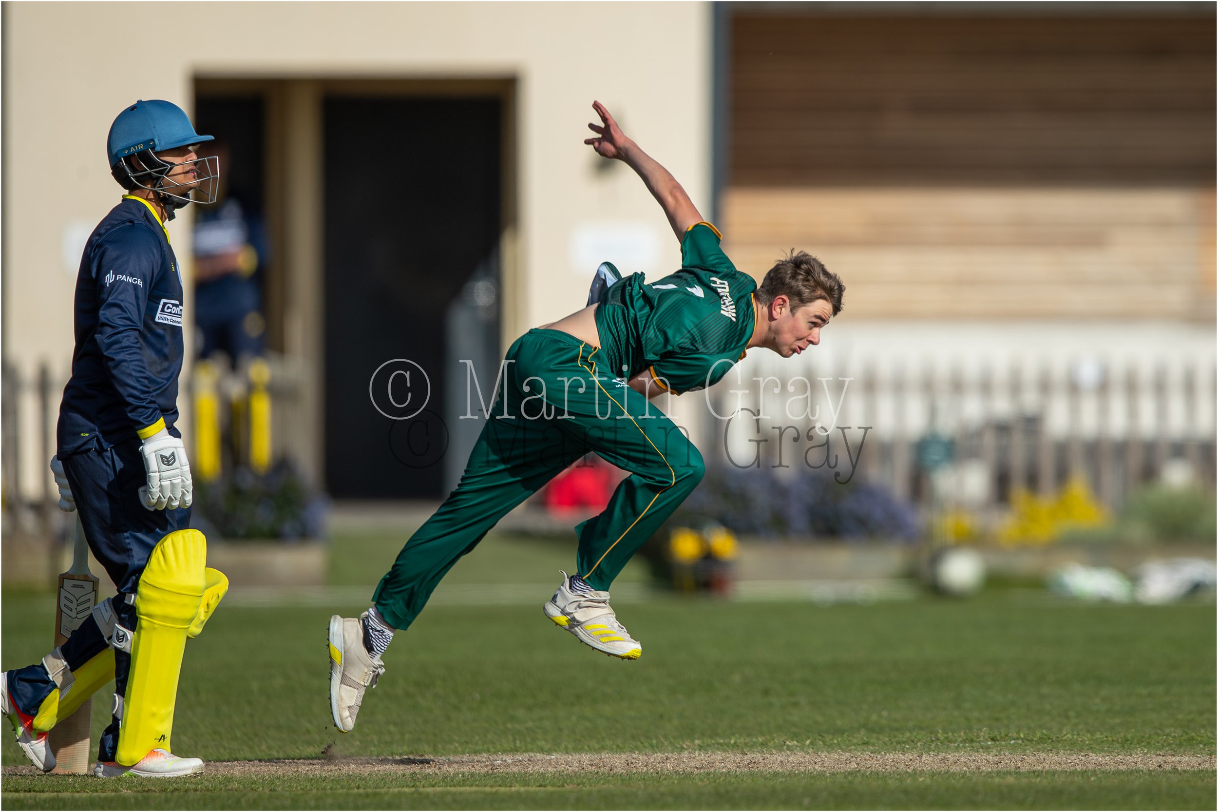 Charlie Forshaw bowling-2677.jpg