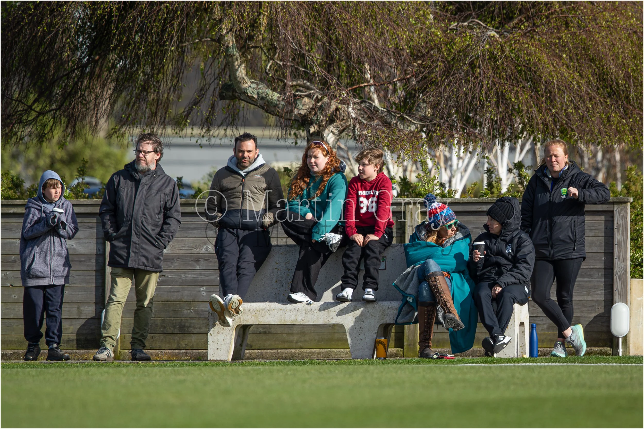 Cricket supporters braved the cold winds-2682.jpg