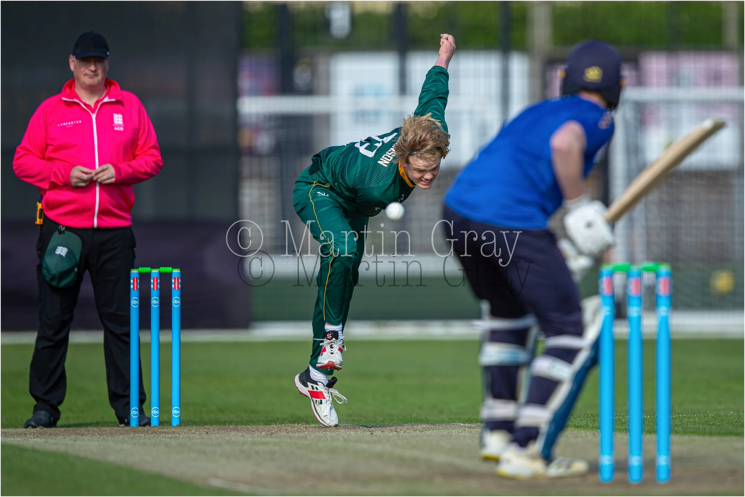 Ed Robinson bowling-3003.jpg