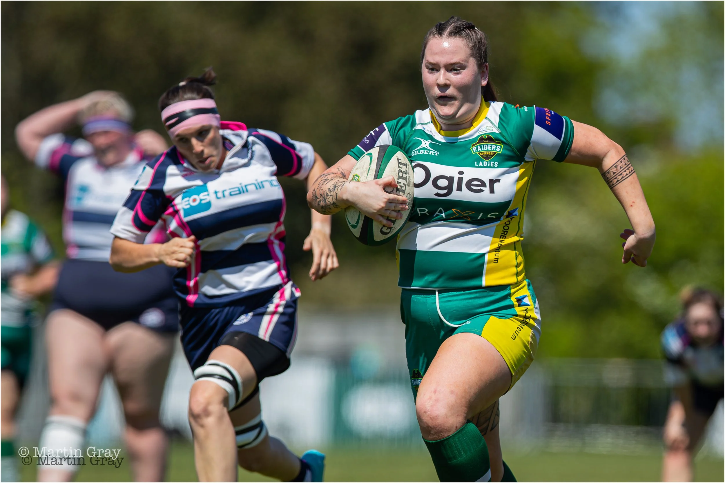 Aideen Le Prevost breaks for a first half Try-6618.jpg