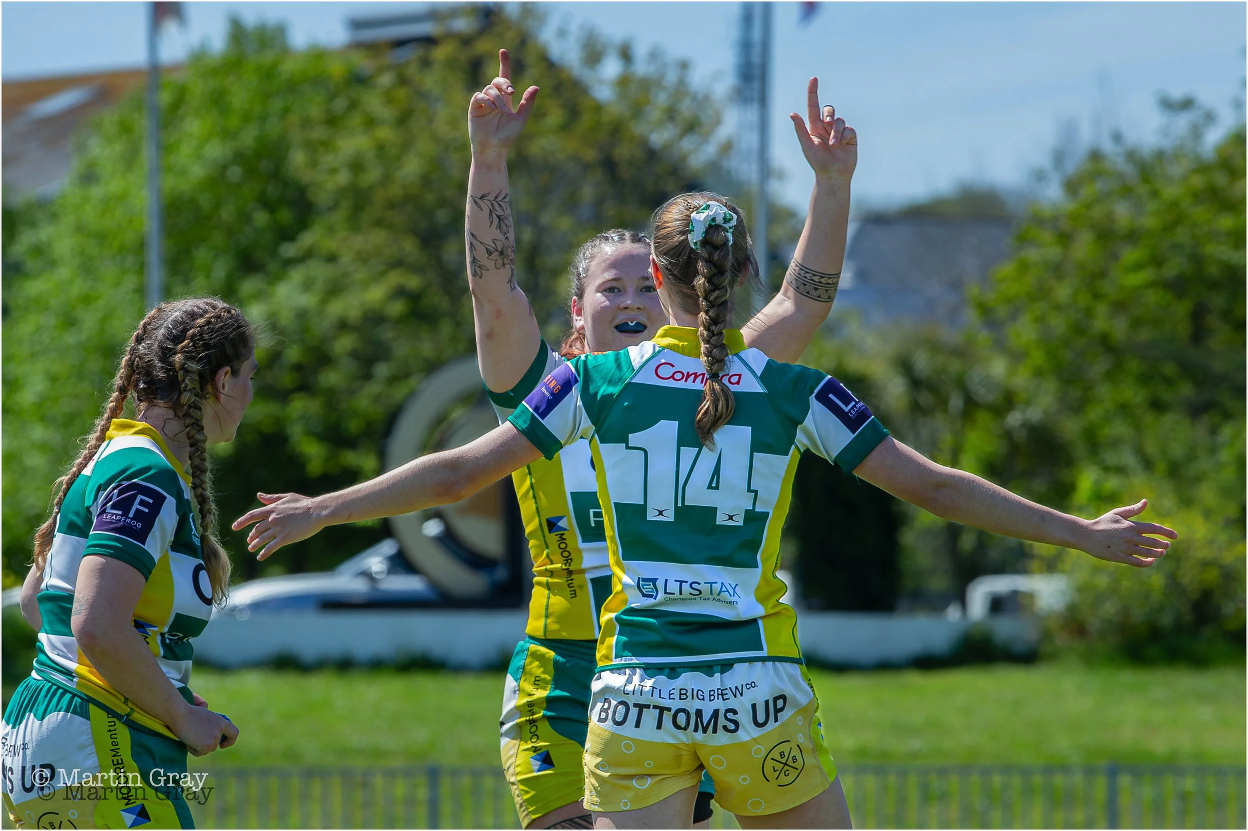 Aideen Le Prevost celebrate her third Try with Sophie Gallienne-5183.jpg
