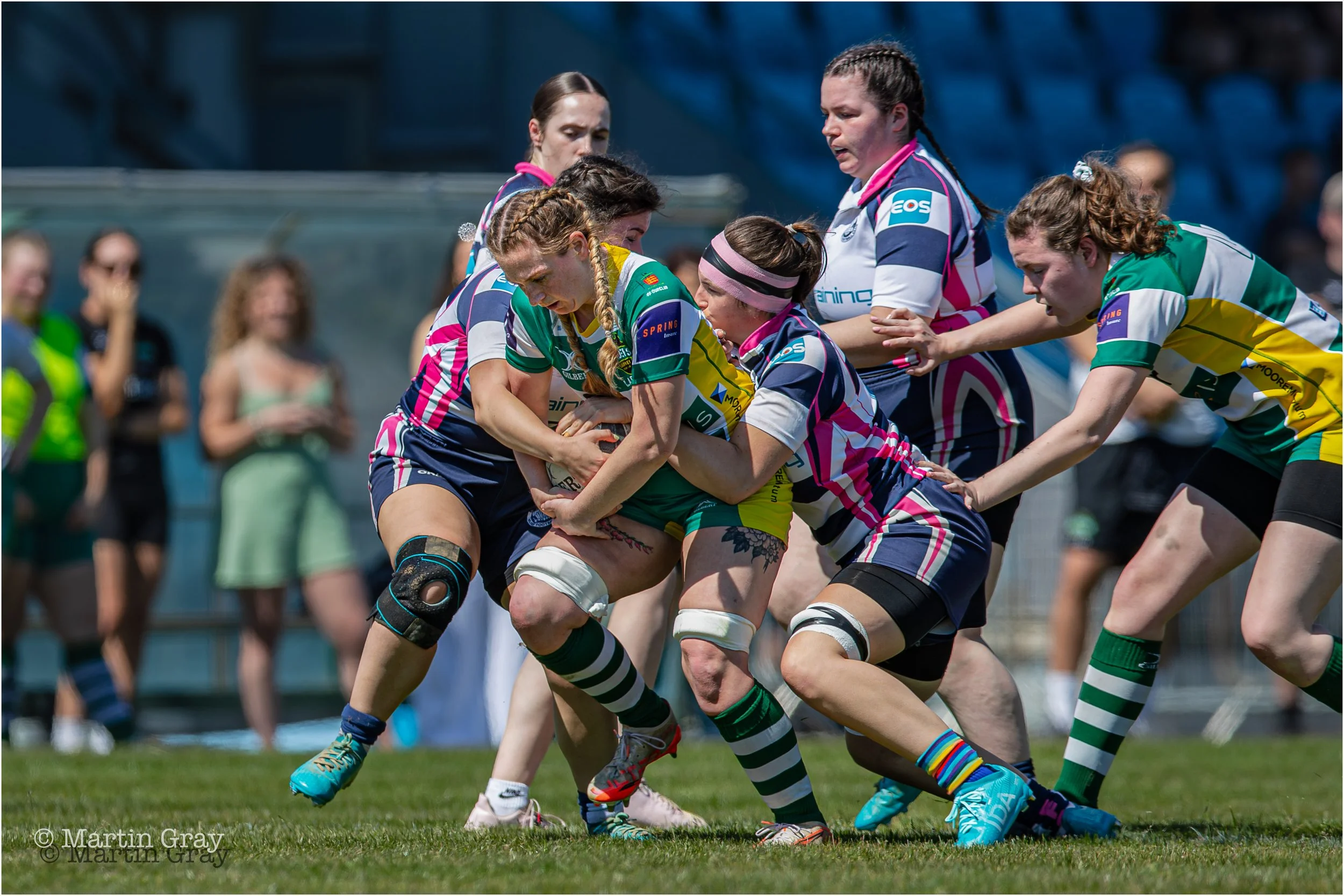 Kayleigh Oliver caught up in a tackle-6505.jpg