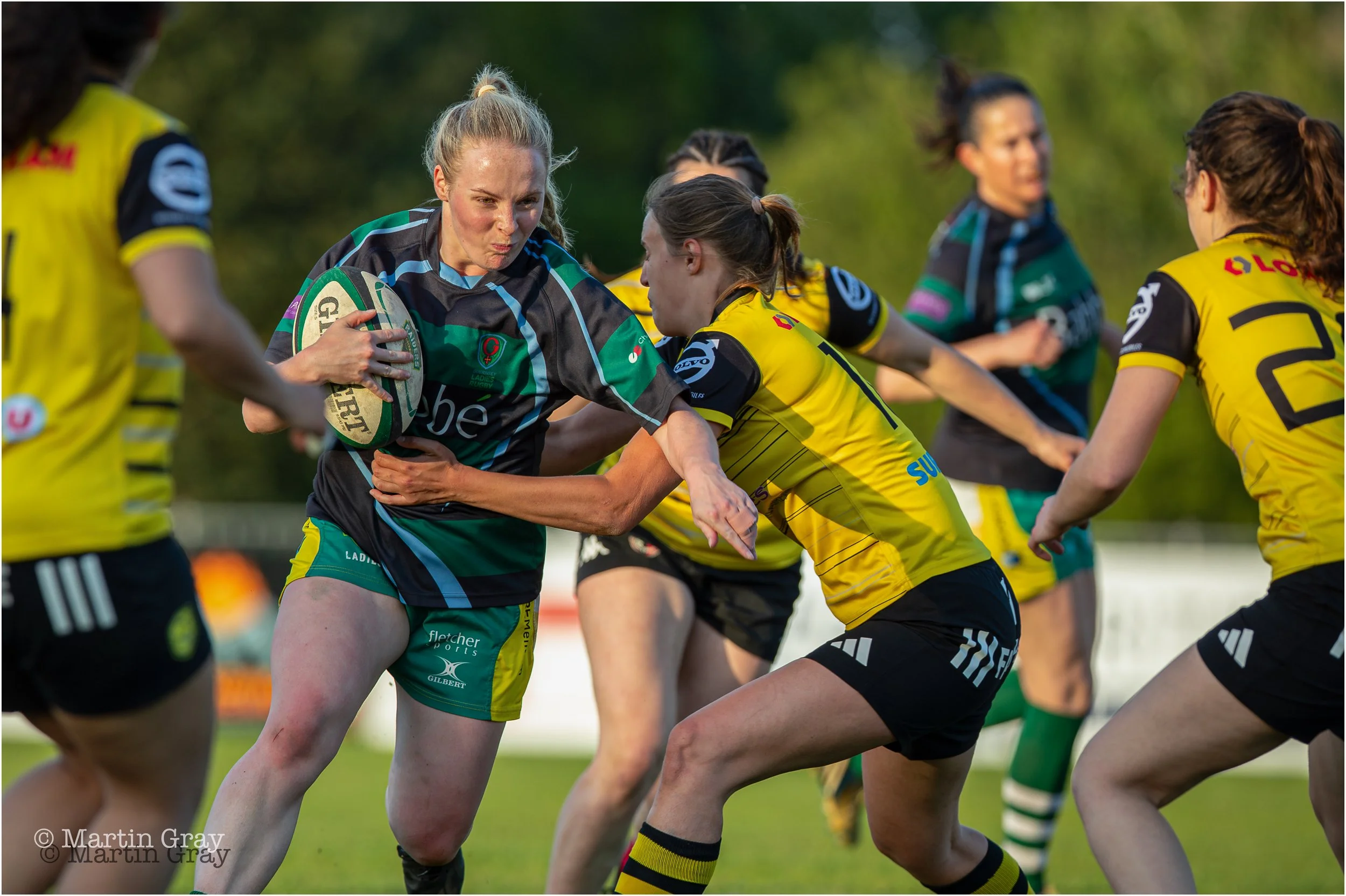 Liv Gibbs runs into the French line-8049.jpg