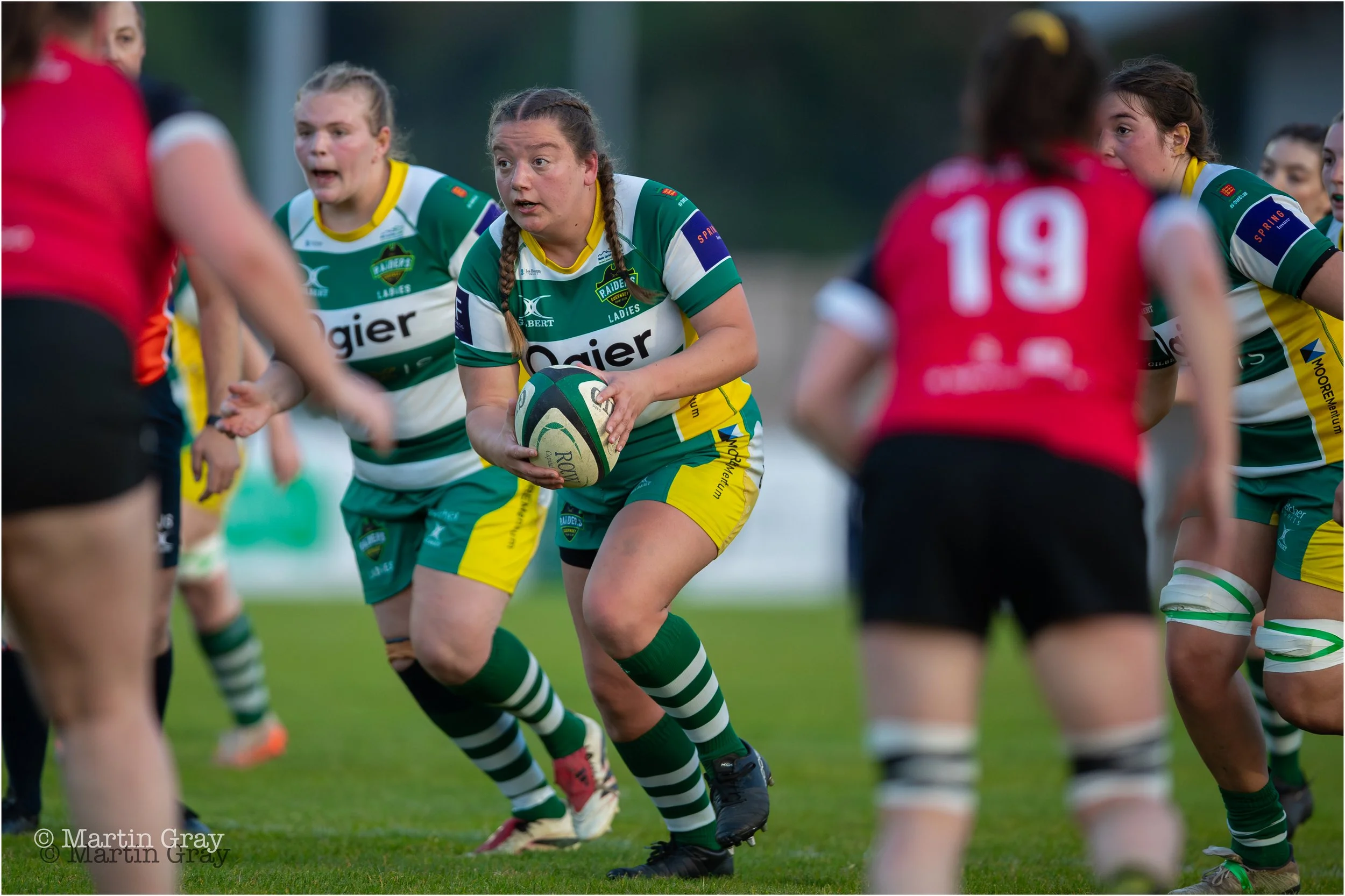 Zoe Collins breaks with support-8562.jpg