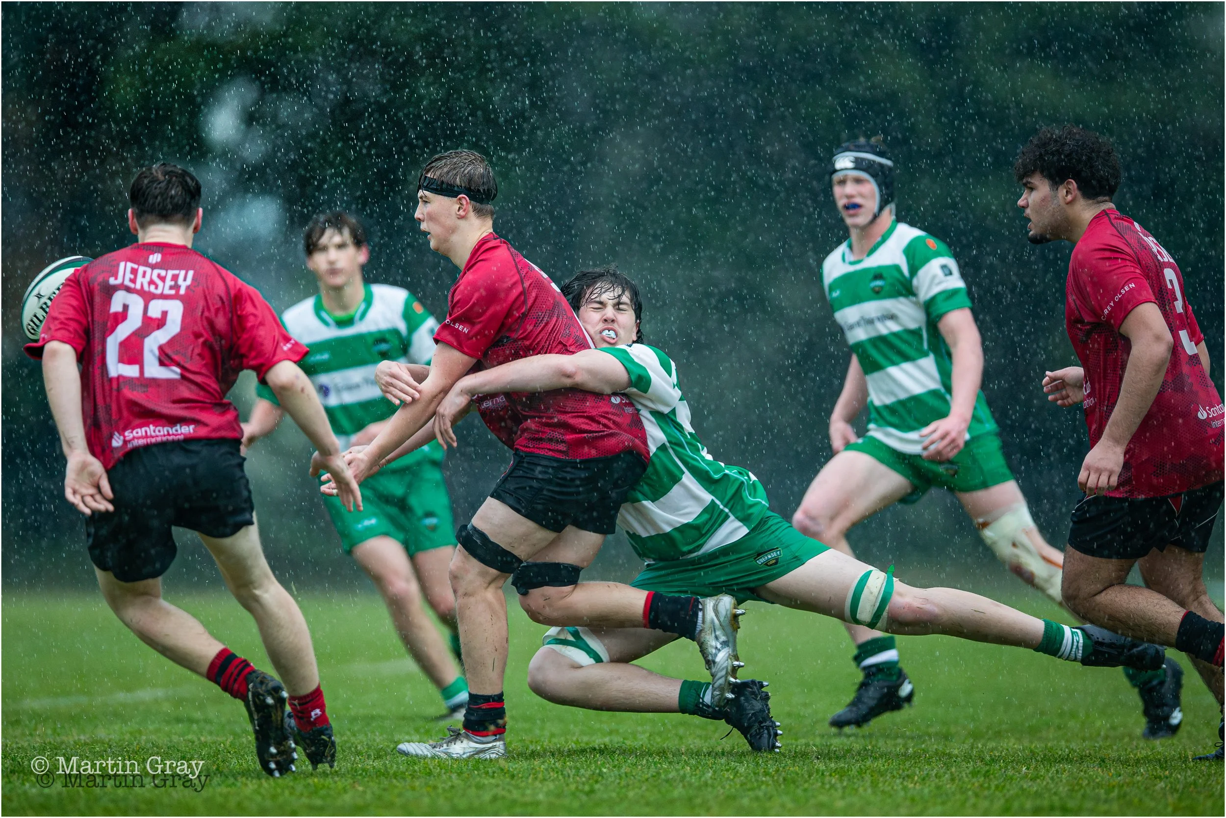 Joe Lee tackles in the rain-9725.jpg