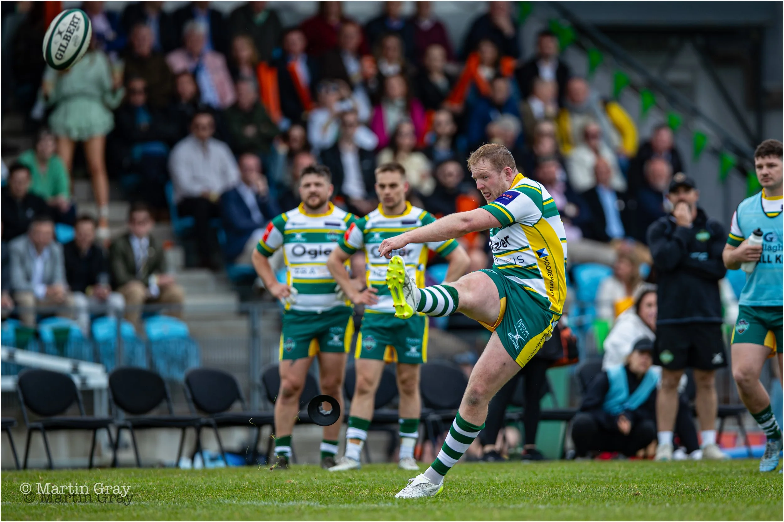Ciaran McGann conversion kick-6144.jpg