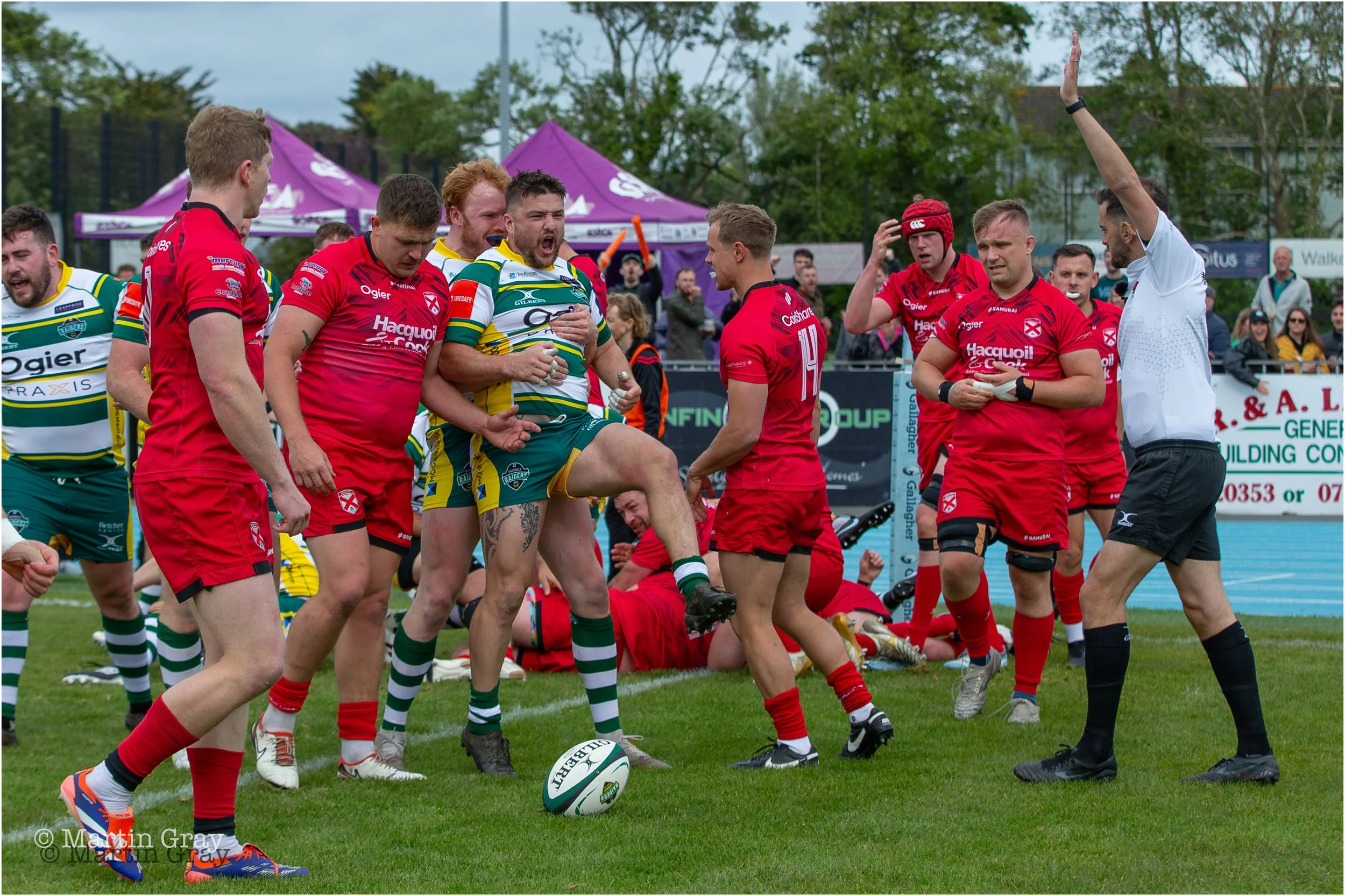 Dale Rutledge celebrates his first half Try with Matt Armstrong-7392.jpg