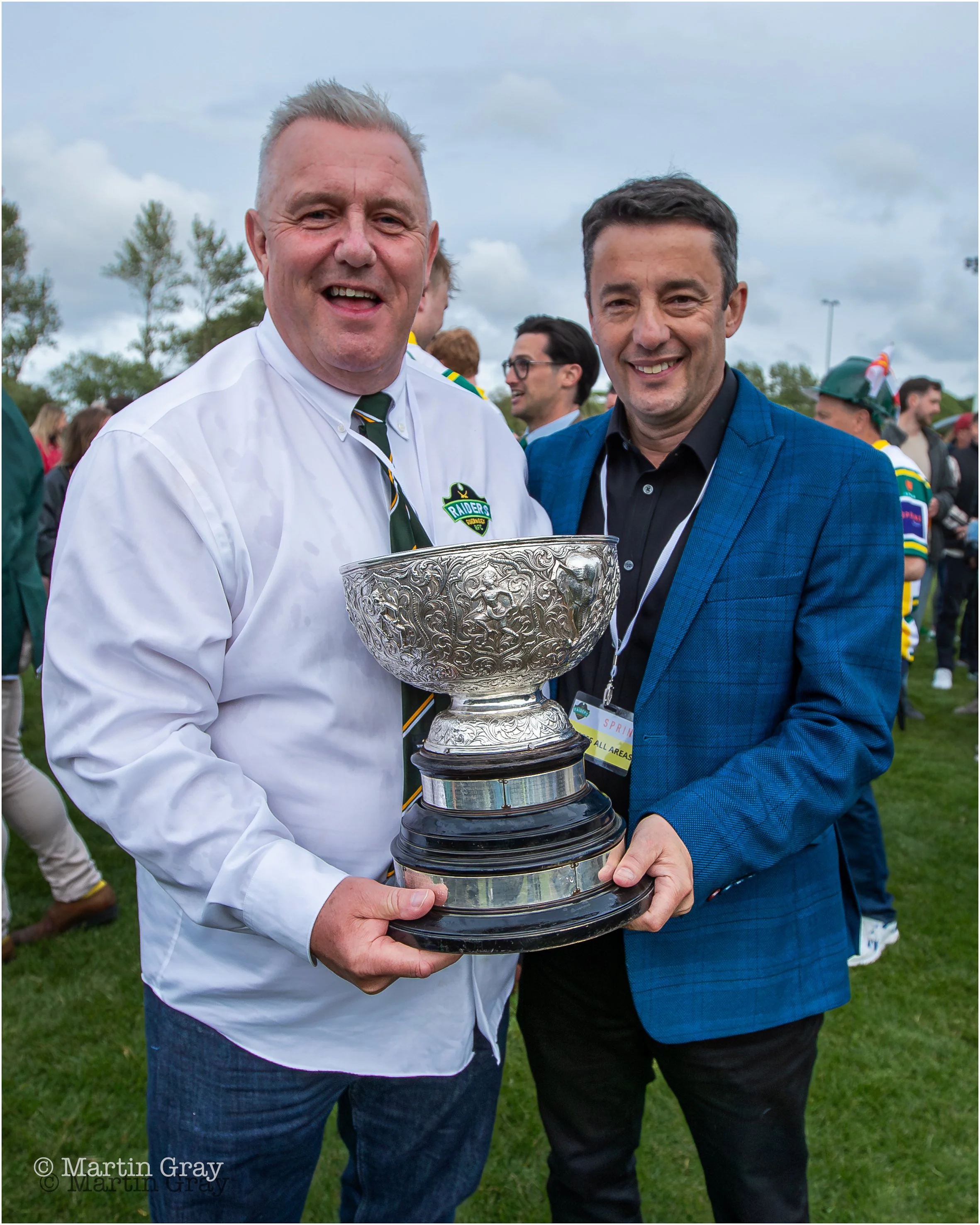 Gary Haycock-West and Boley Smillie with Siam Cup-7034.jpg
