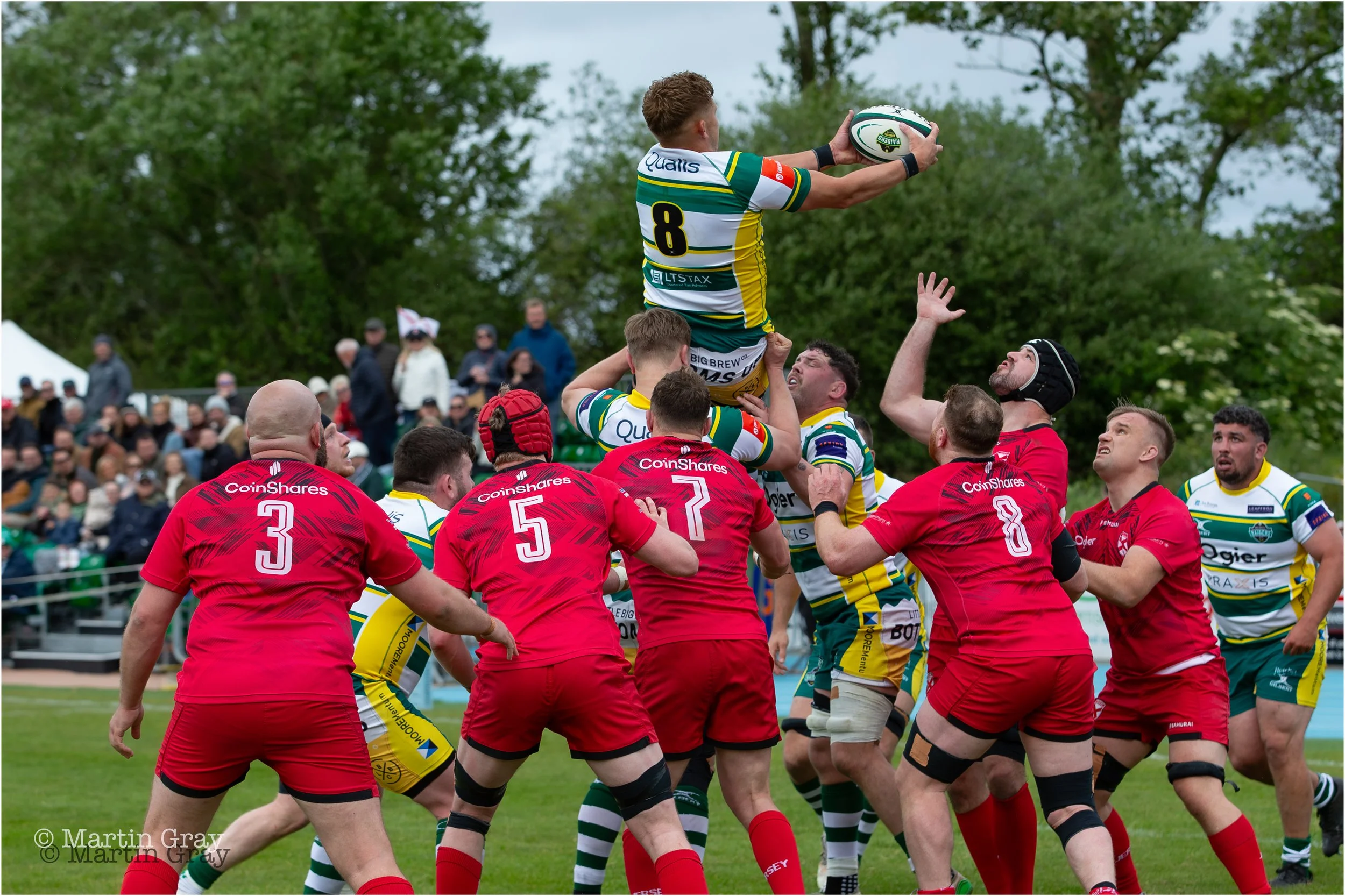 Josh Poullet winning lineout-7365.jpg