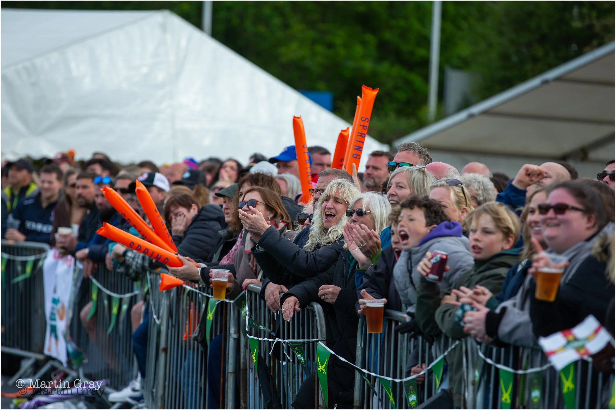 Supporters applaud as Raiders pressure Jersey-7580.jpg