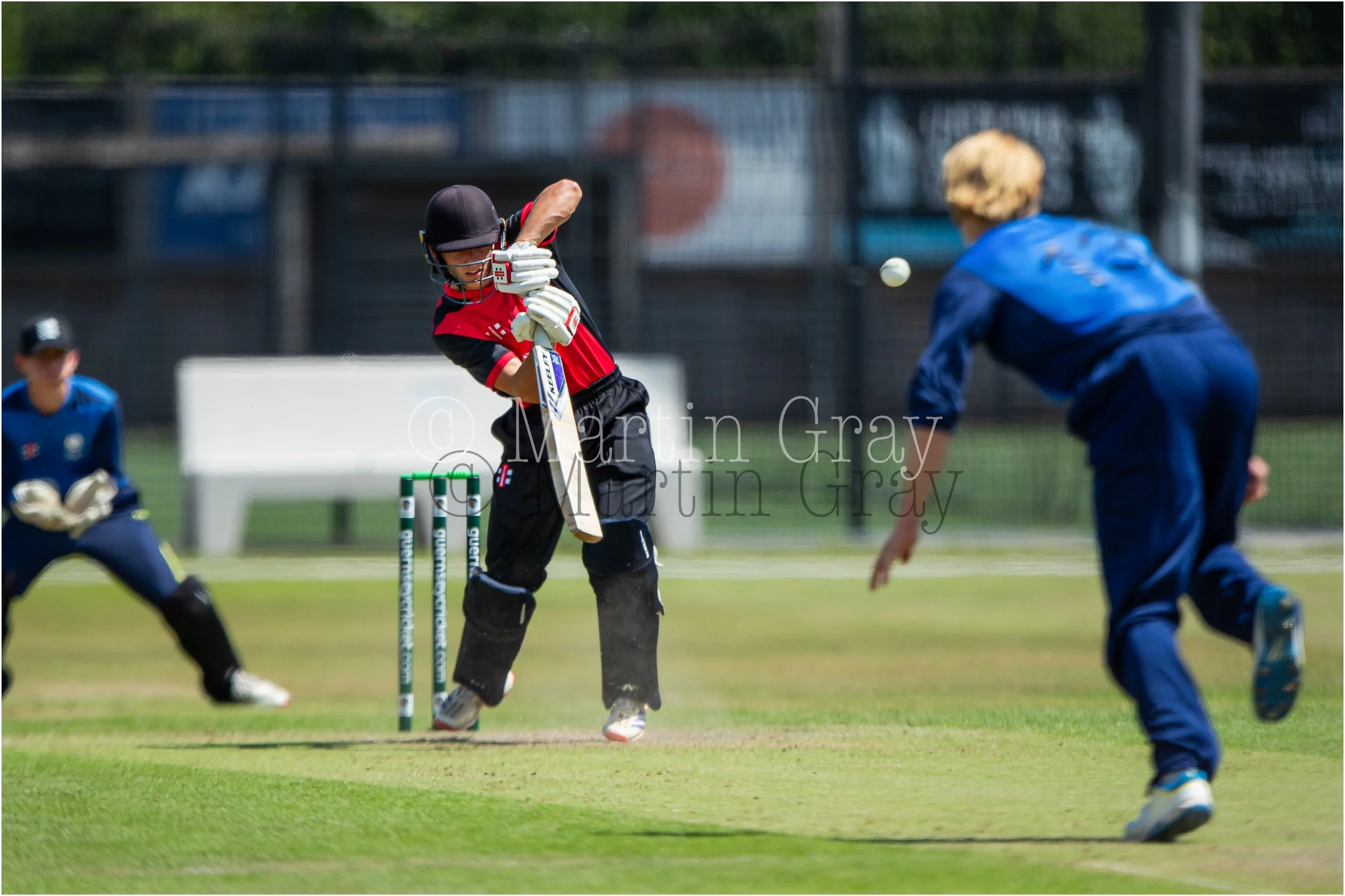 Drew Sylvester forcing off the back foot-1673.jpg