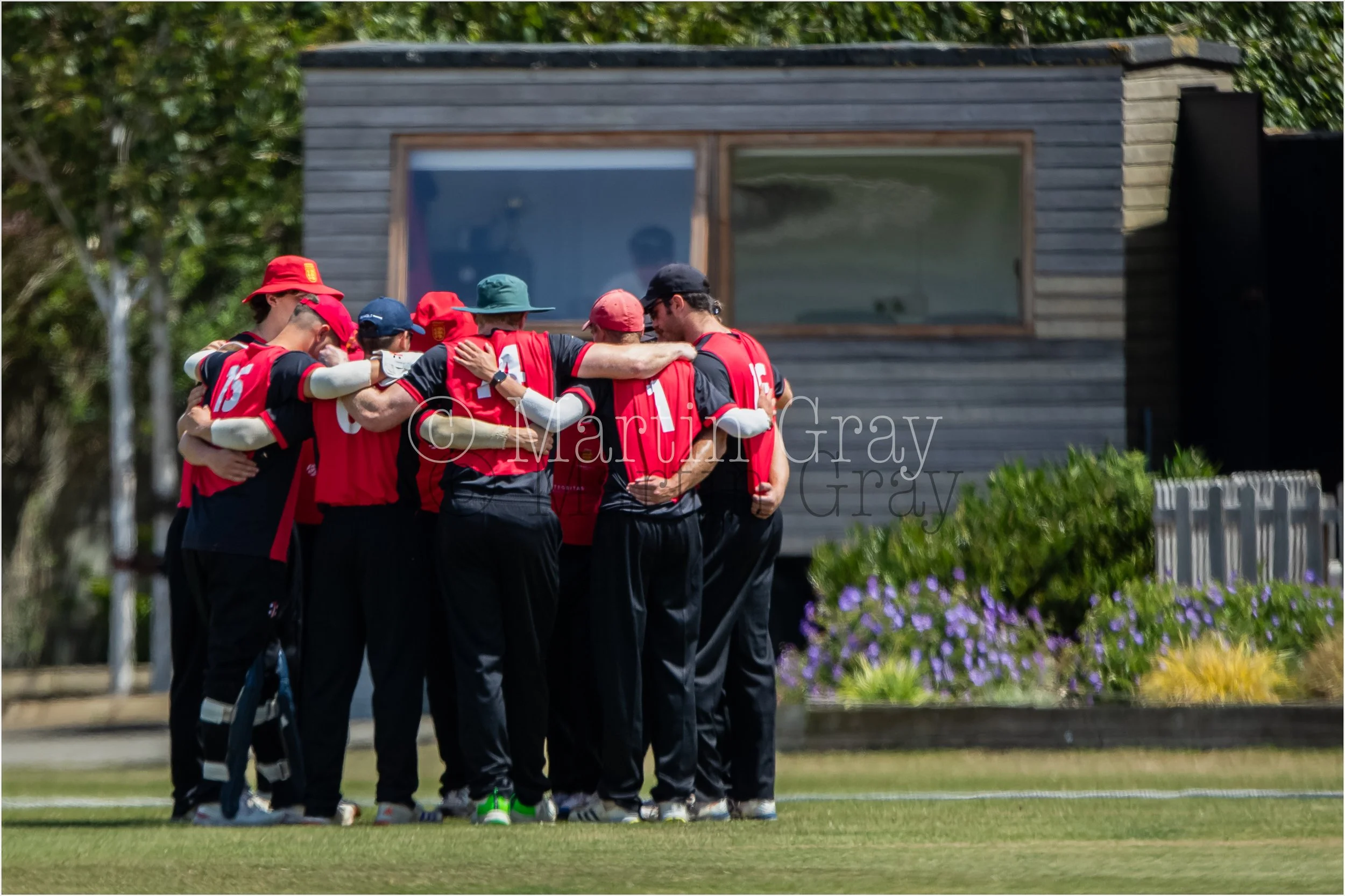 Jersey Team Huddle-1771.jpg