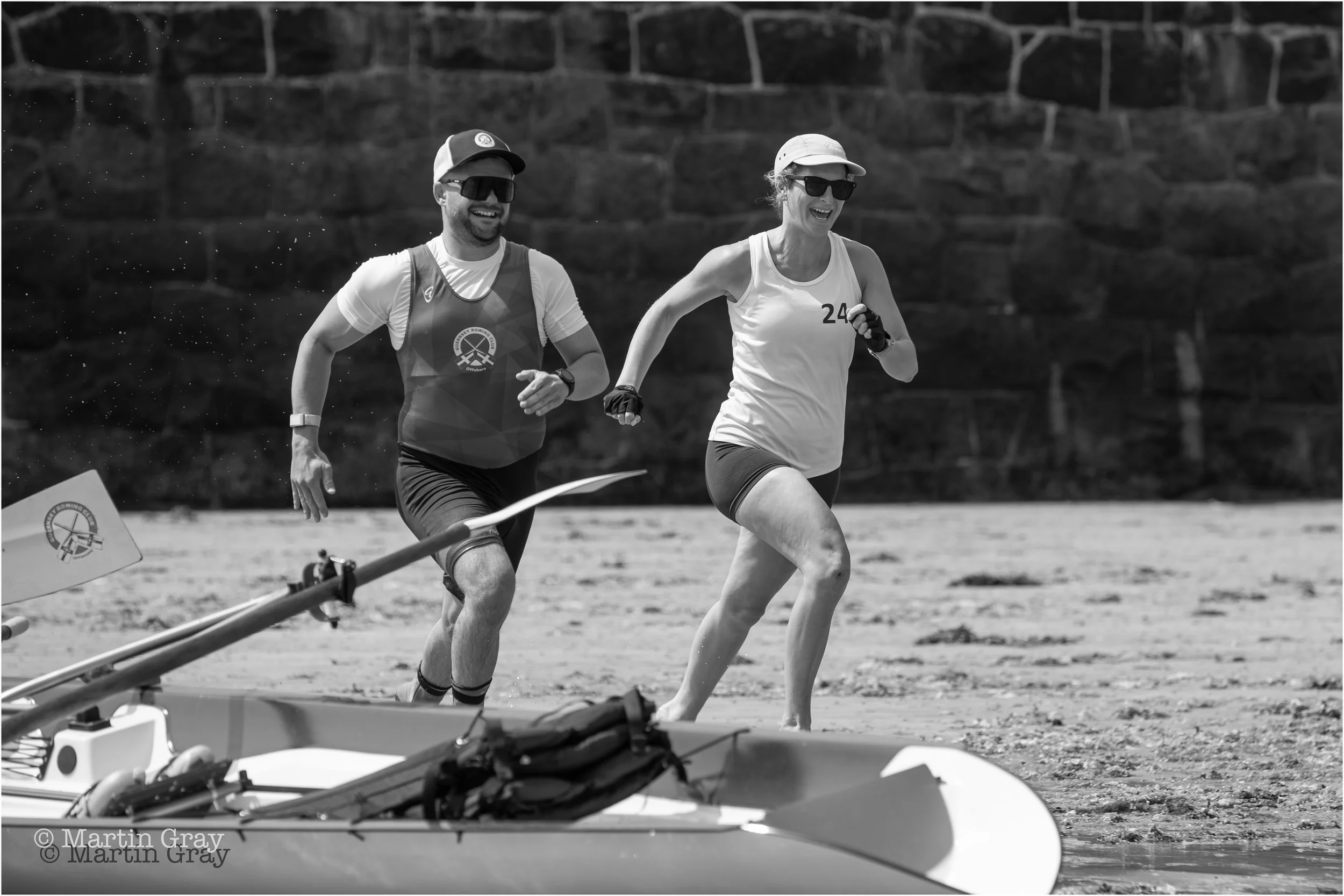 Ben Vaudin and Tasha Symes sprint at the start B+W-8116.jpg