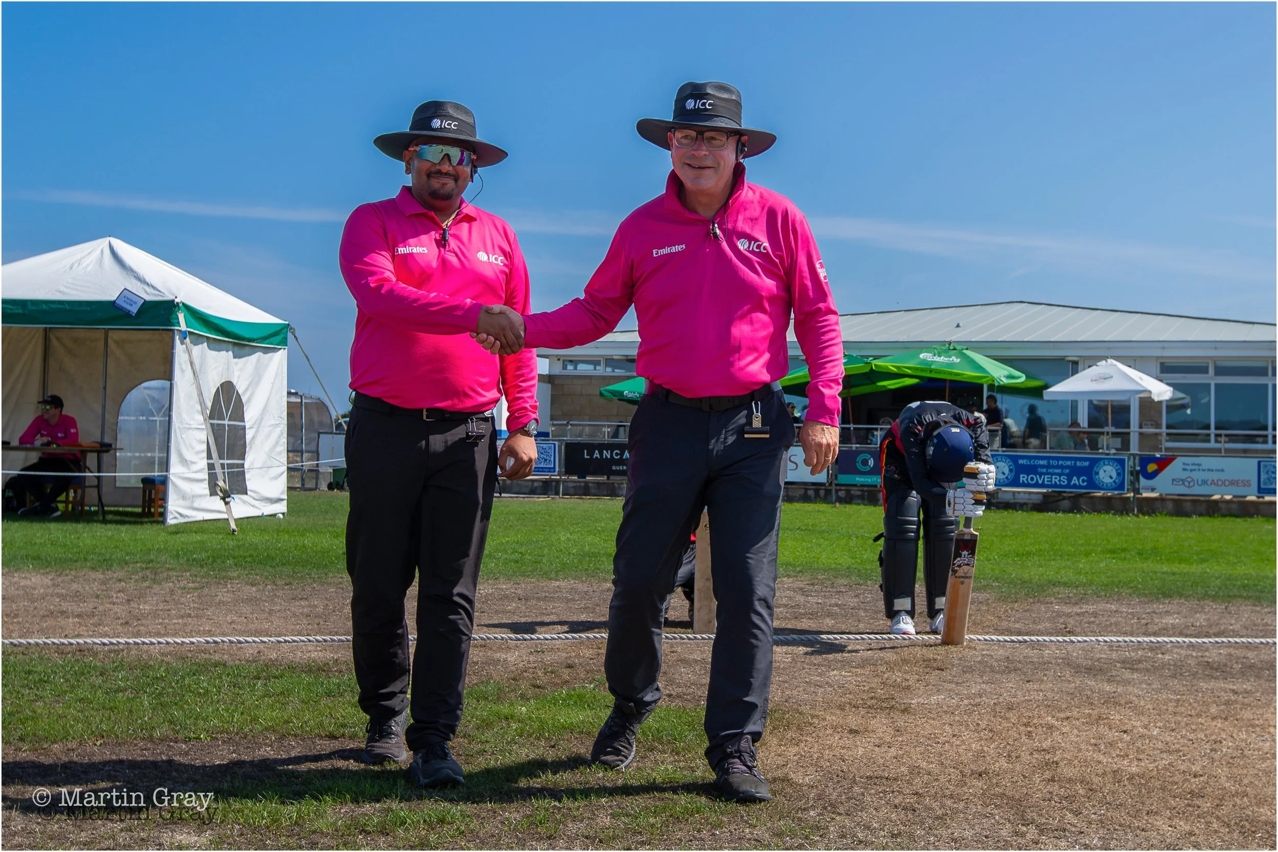 Umpires Srinidhi Ravindra and Graham Lloyd-7177.jpg