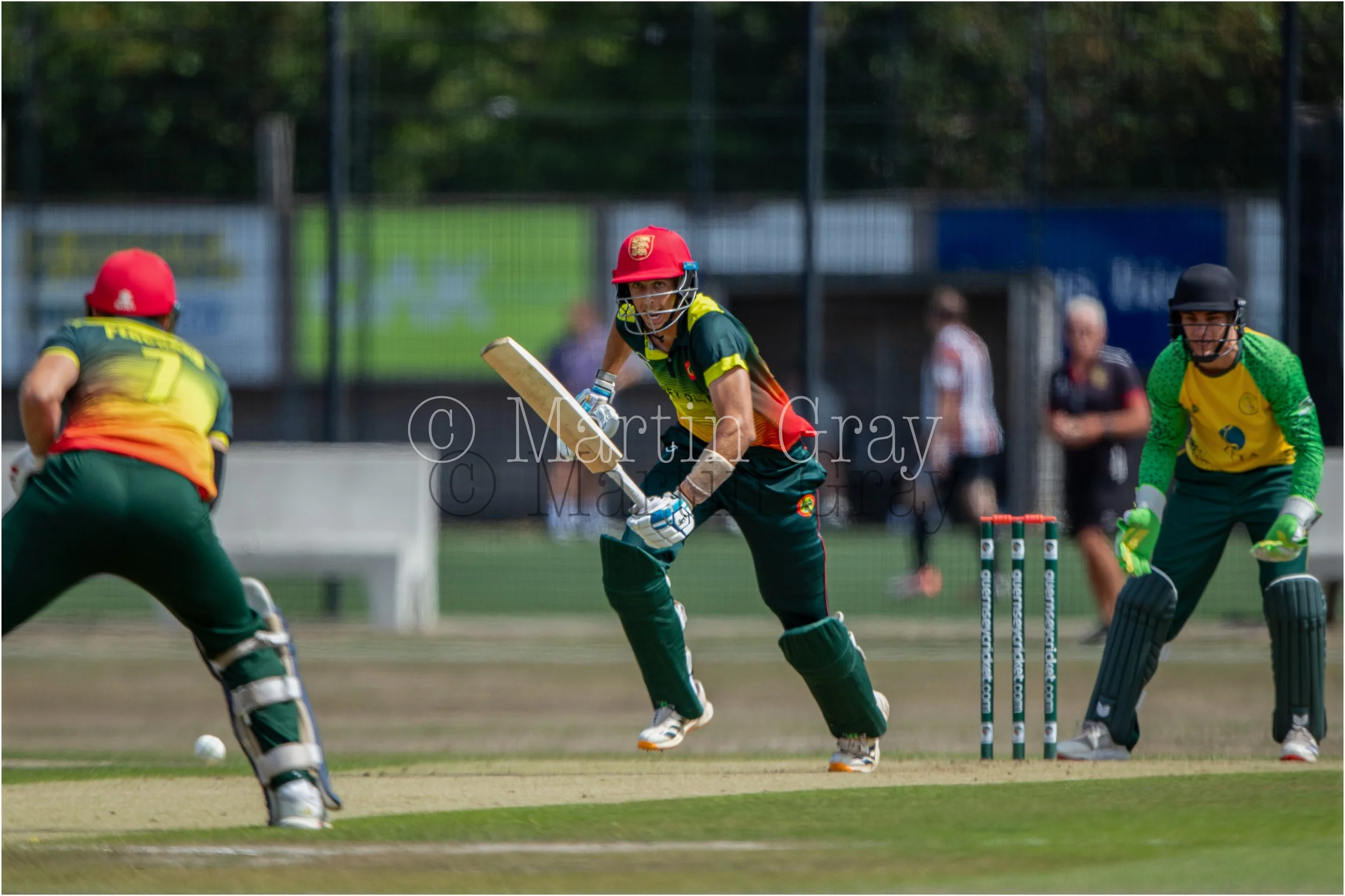Stan Norman scampers a quick single-3705.jpg