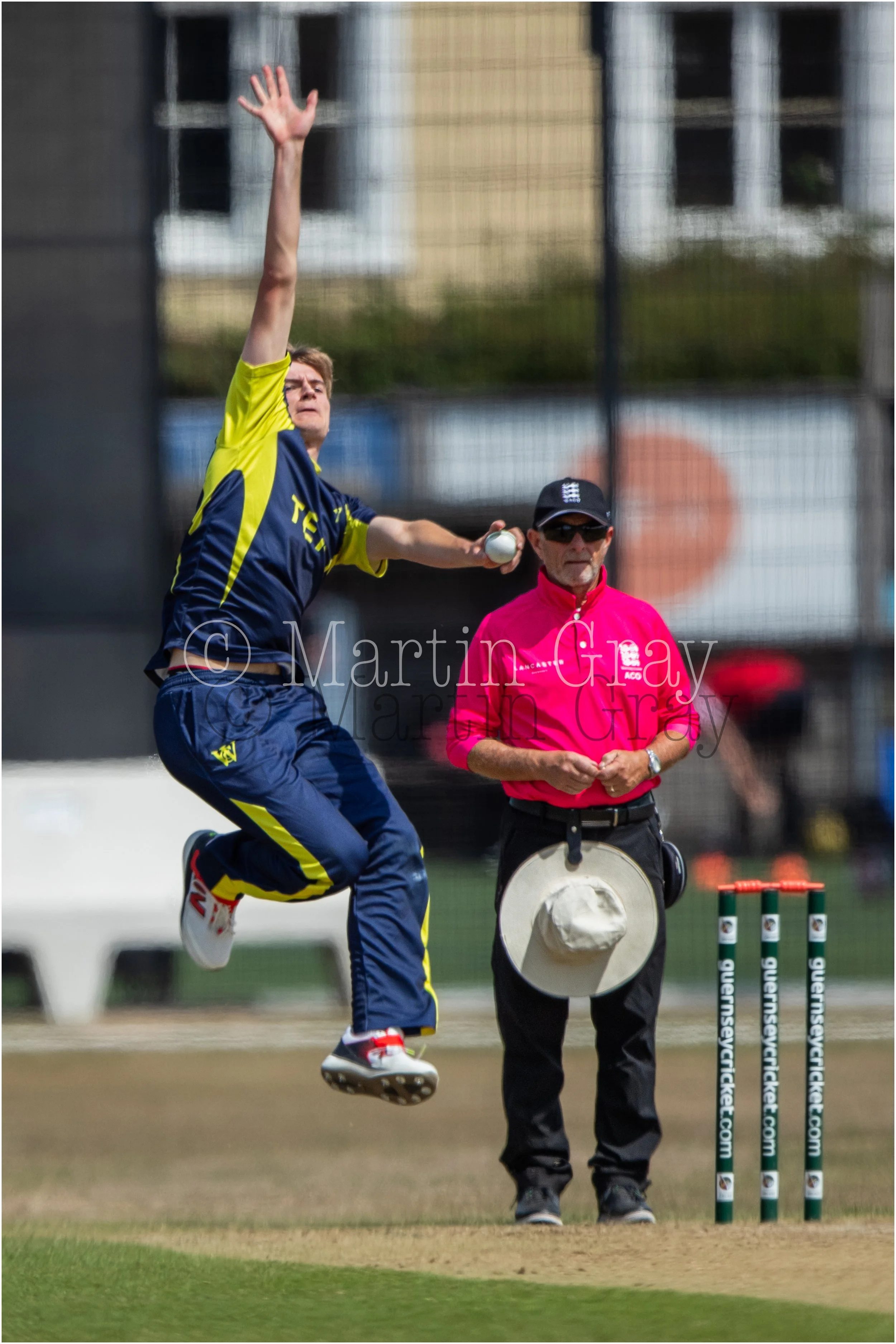 Ben Johnson in delivery stride-4719.jpg