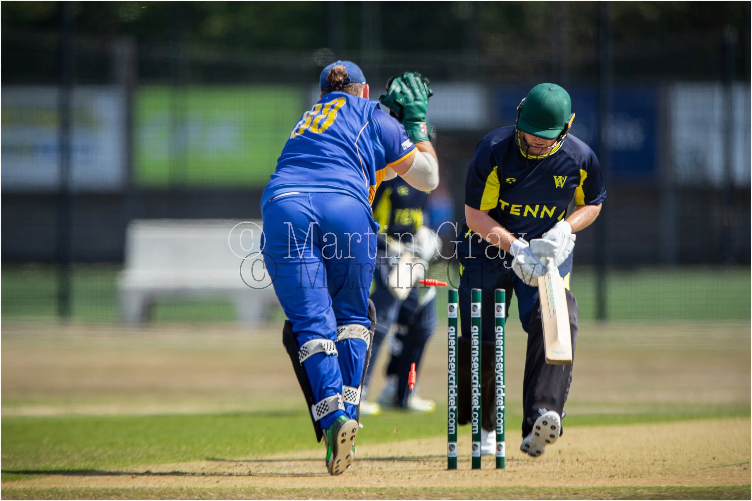 Nathan Le Tissier is stumped by Gabe Manthorp-4410.jpg
