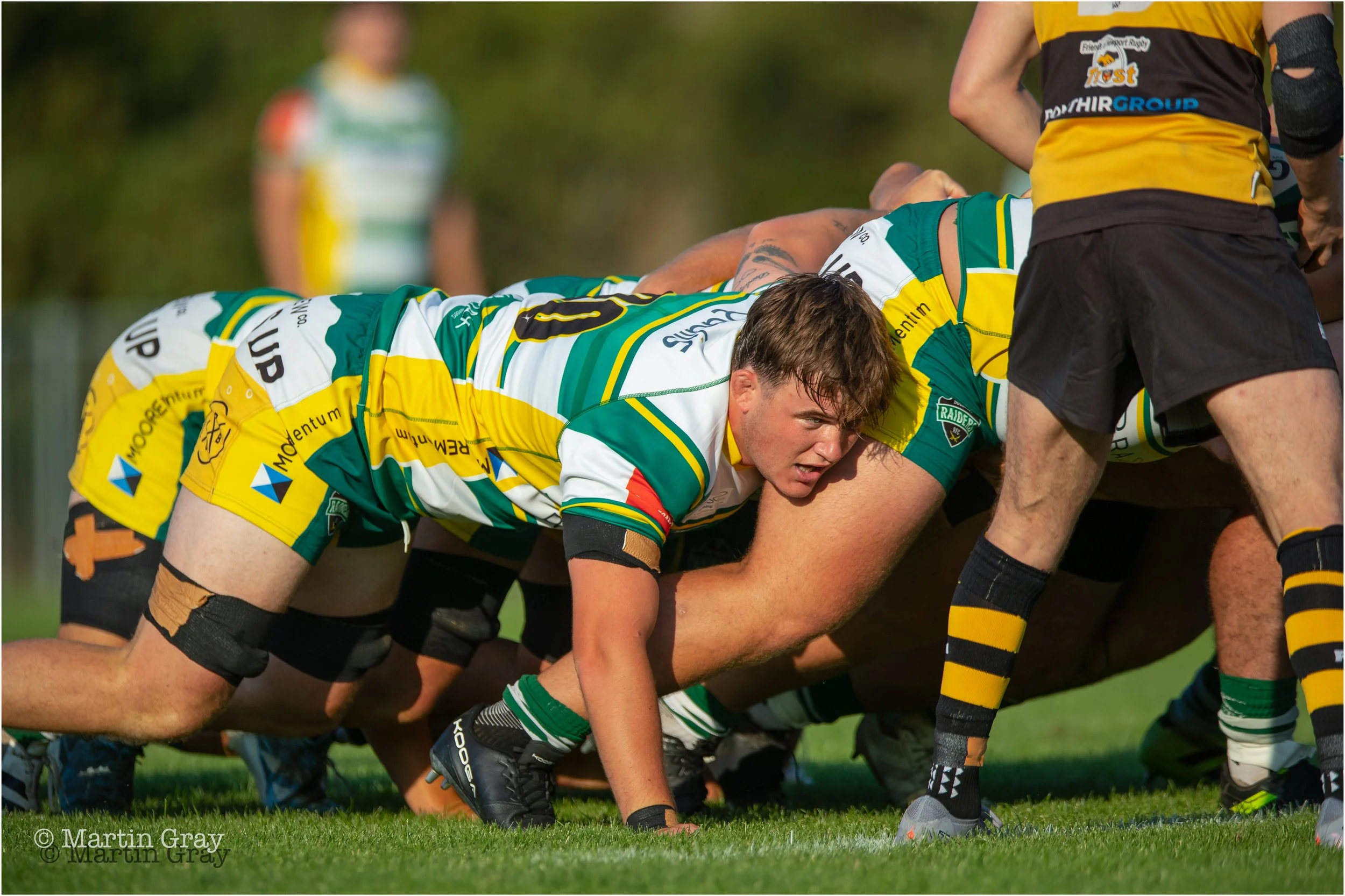 Iwan Shenton scrums down in the second row-5439.jpg
