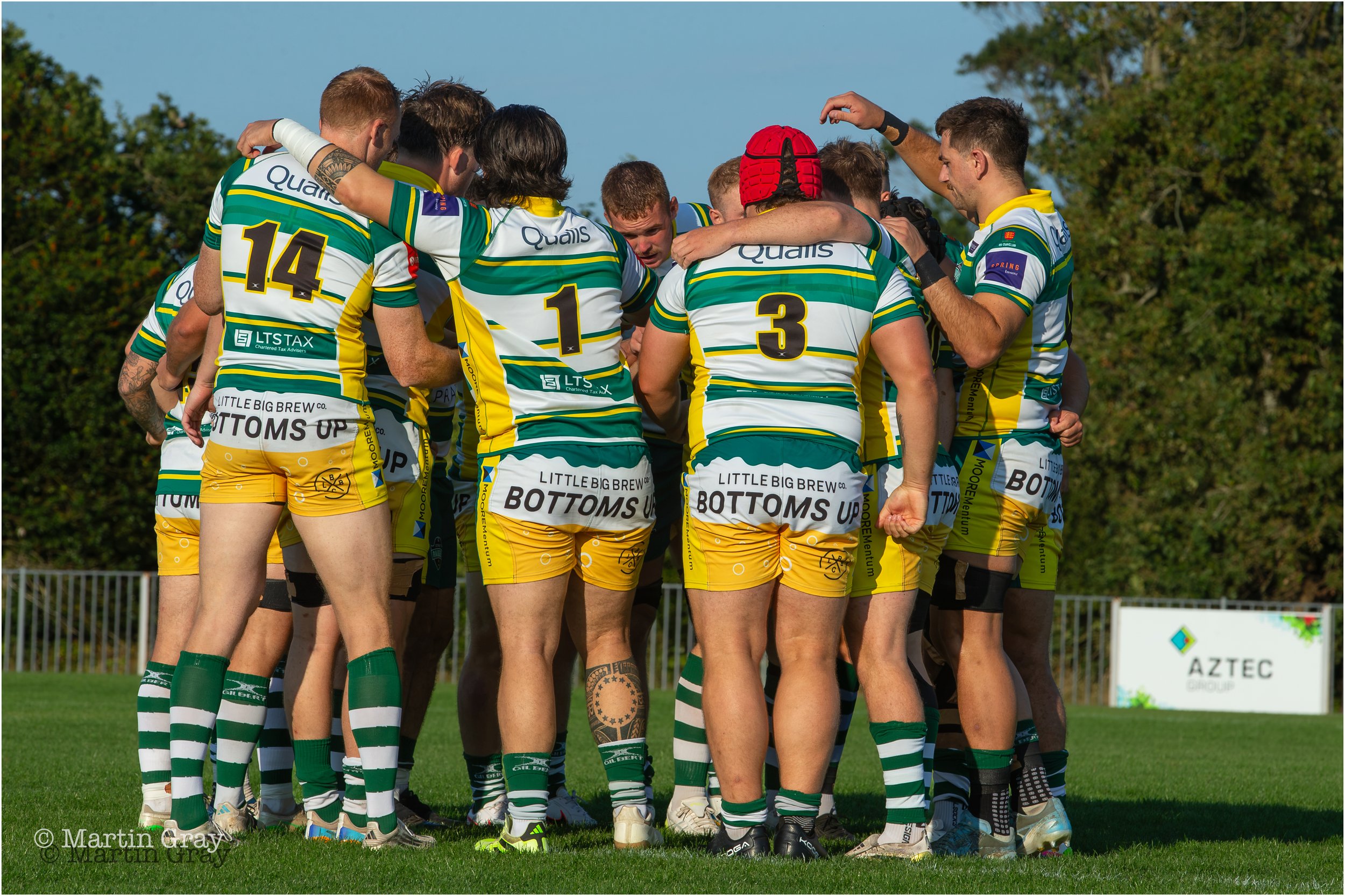 Raiders prepare for battle in Huddle-0571.jpg