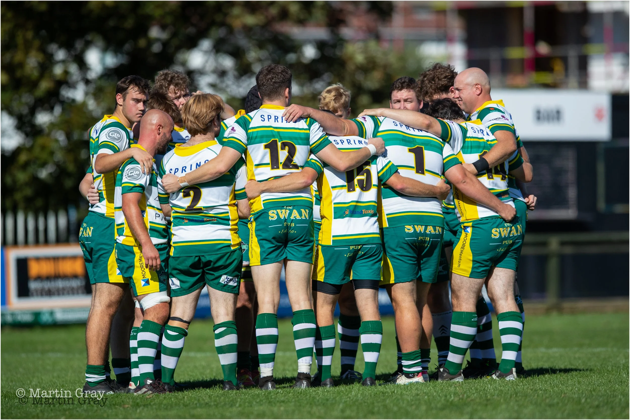 Guernsey Raiders 2nd XV Team Huddle-7950.jpg