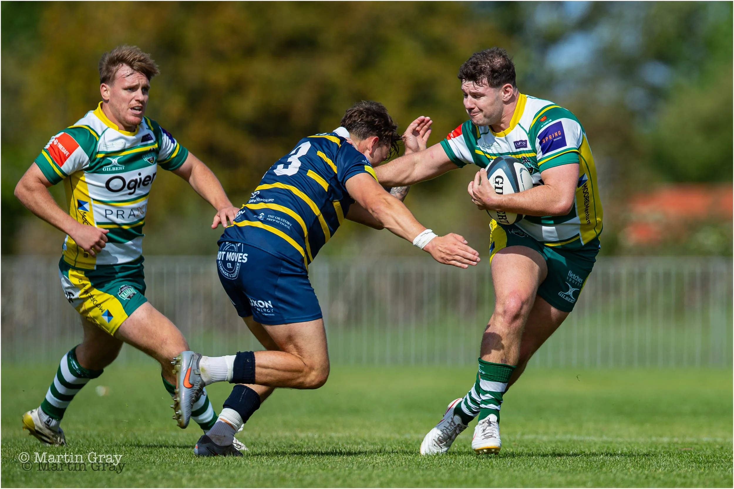 Ethan Smith hands off an opponent-9087.jpg