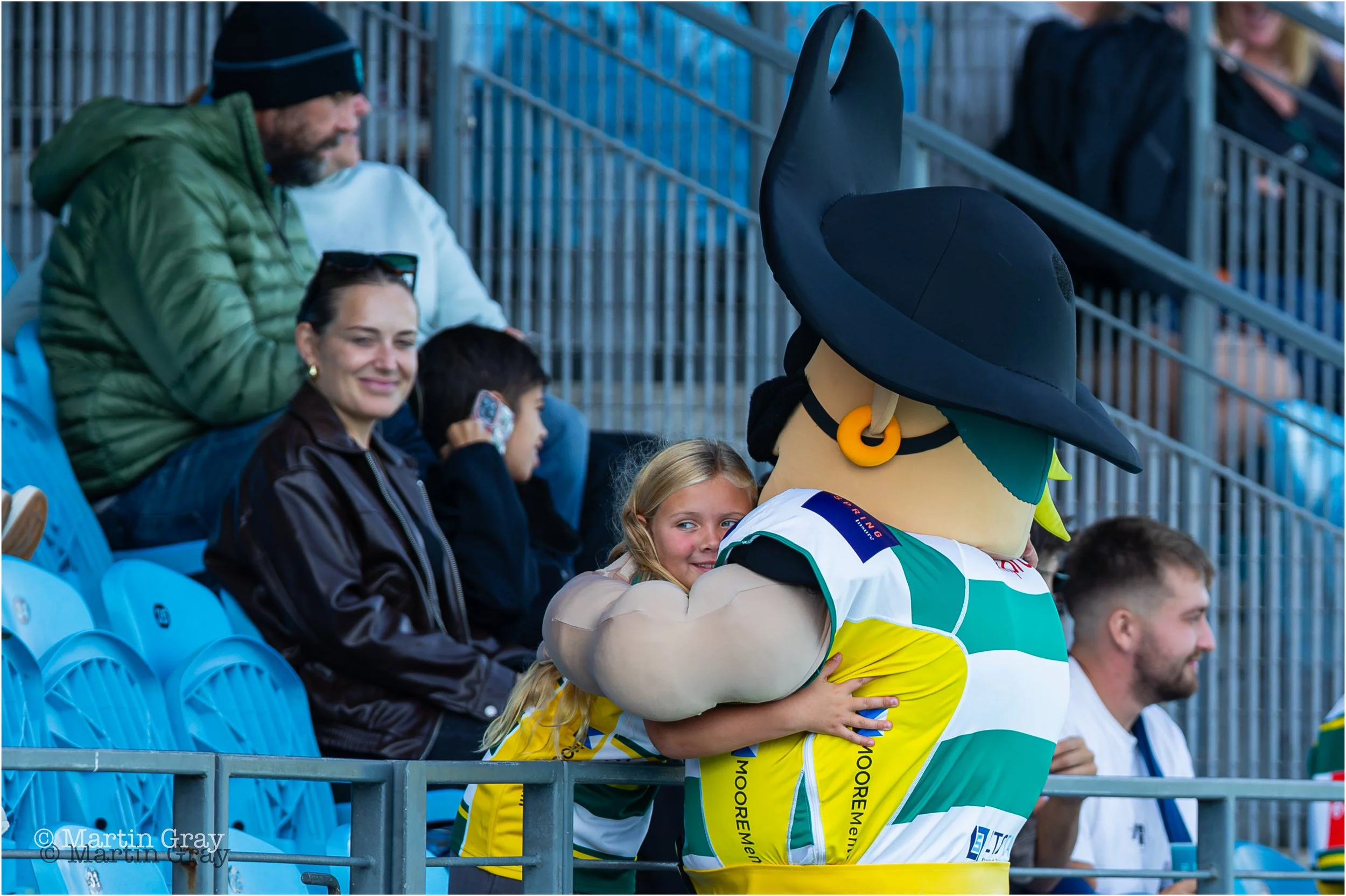 Rocky and support-9133.jpg