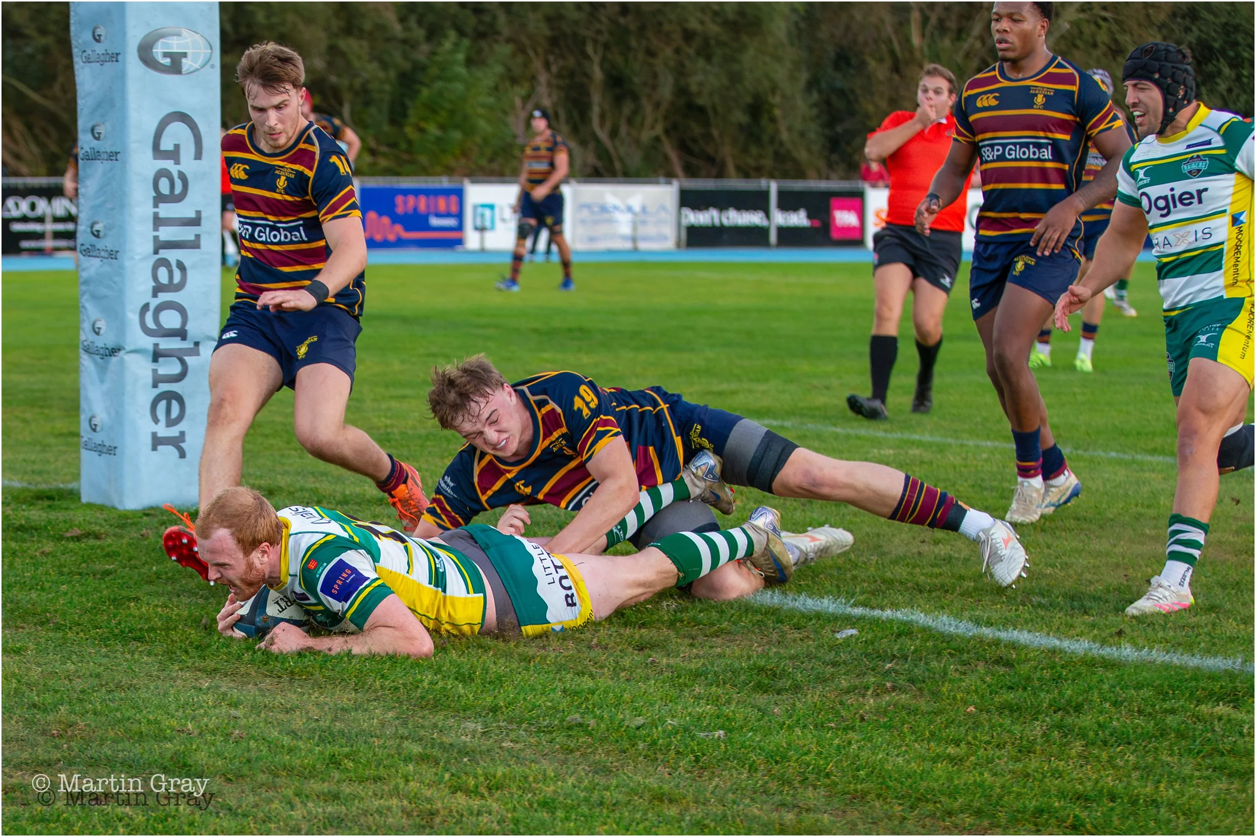 Matt Armstrong secures the final try to seal a win-1863.jpg