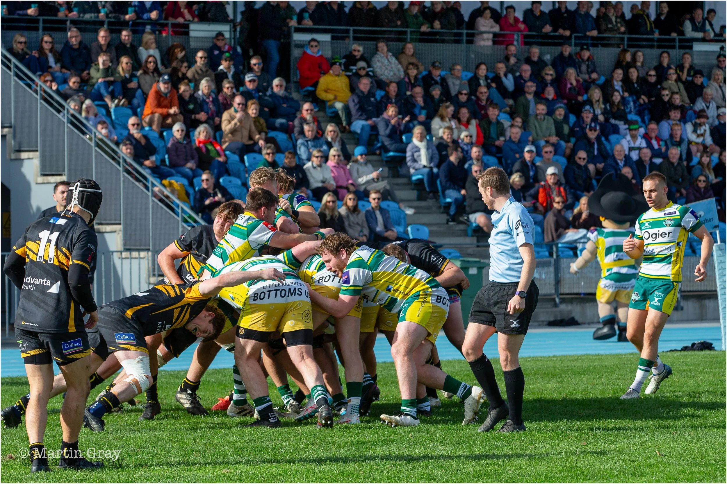 Raiders maul in front of the Garenne Stand-2561.jpg