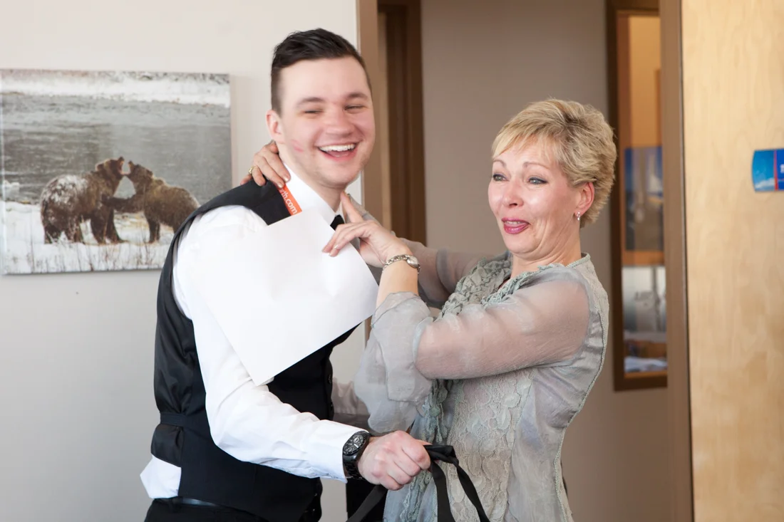 Sonja gives Michael a little present back.