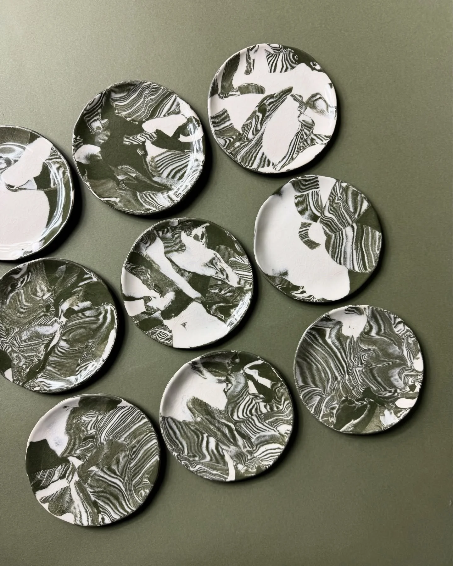 nerikomi hors d&rsquo;oeuvres plates 
4.75&rdquo;, 8 available - message if interested

#ceramics #handmade #nerikomi #brooklynartist