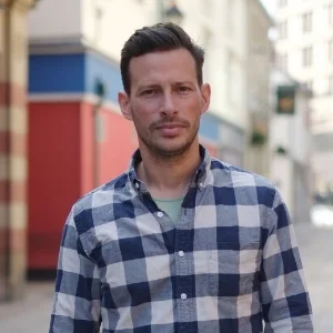 SARUK_Photo.jpg