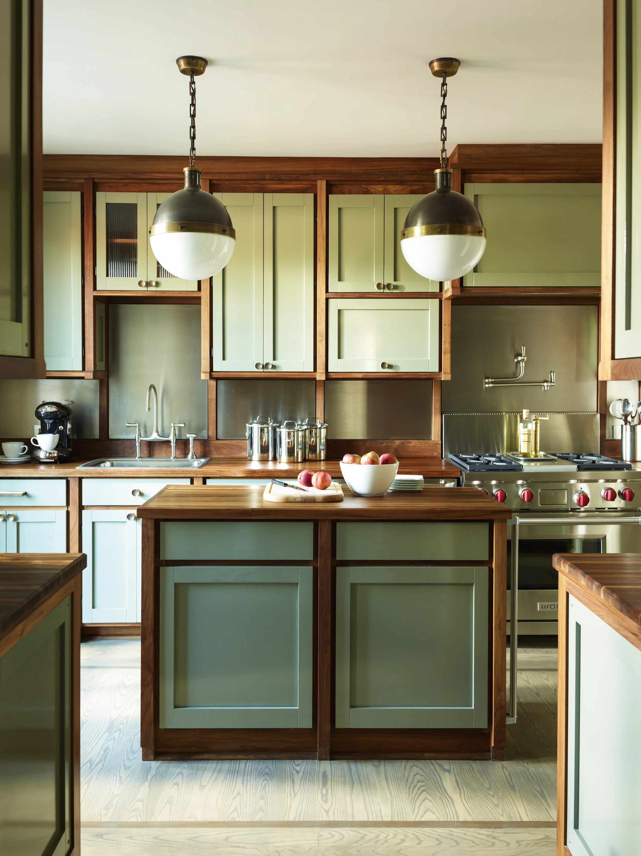whitcomb_estreet_219.jpg