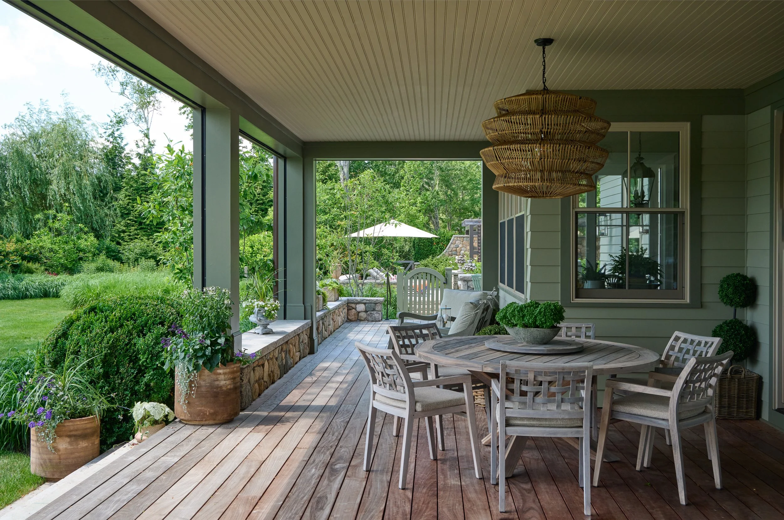  covered porch with retractable screens 