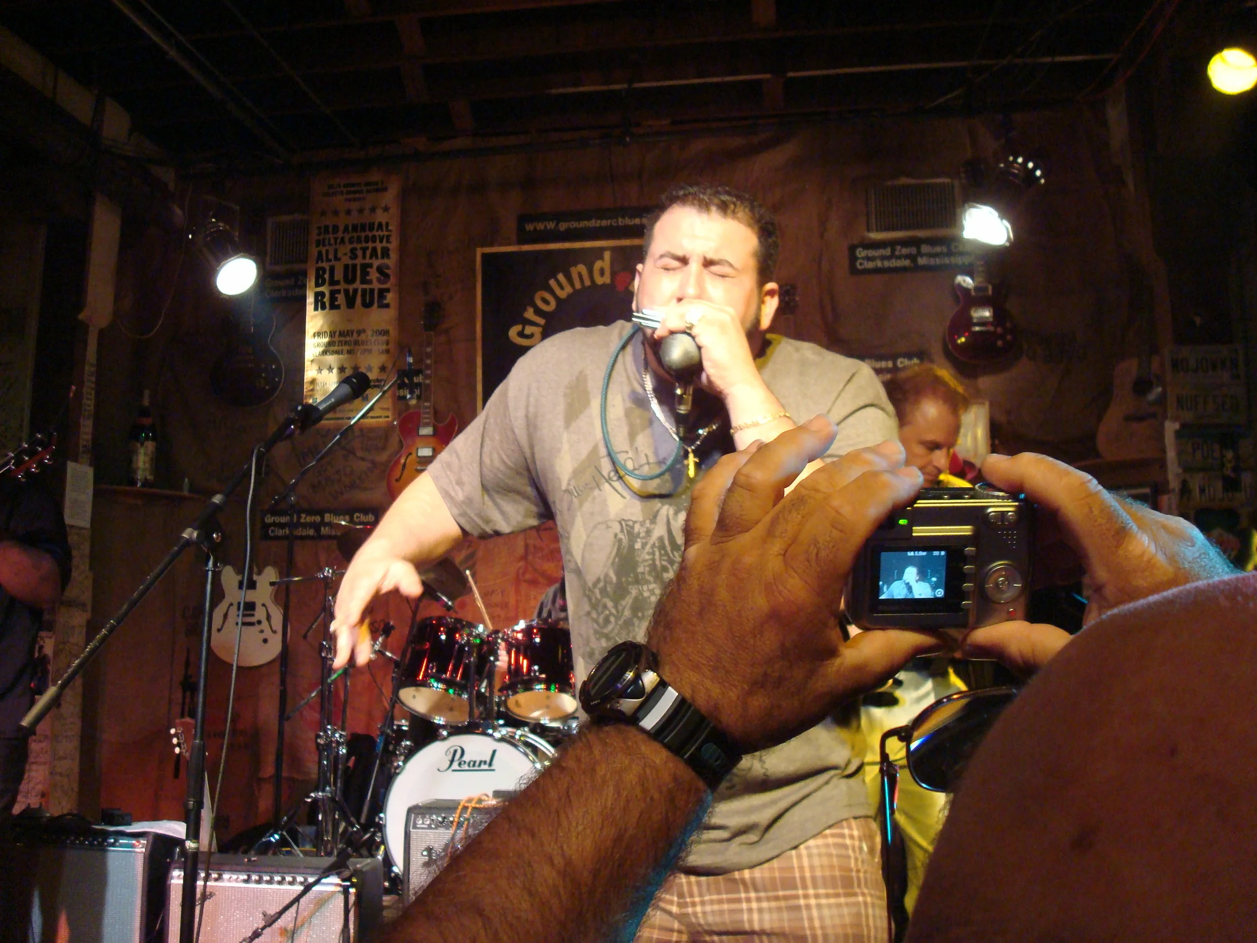 2008 Delta Groove Blues Revue at Ground Zero in Clarksdale, MS Pic 2.JPG
