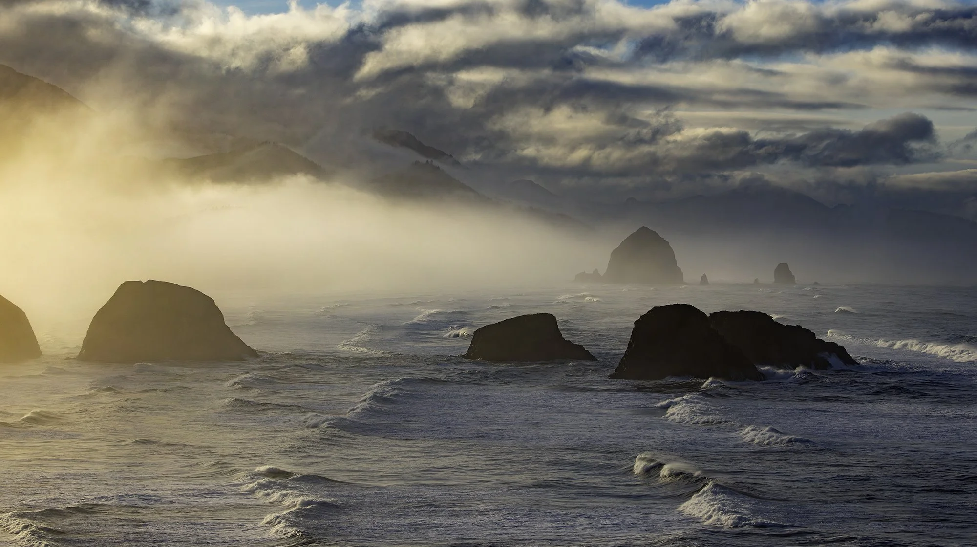 cannonbeach1_w.jpg