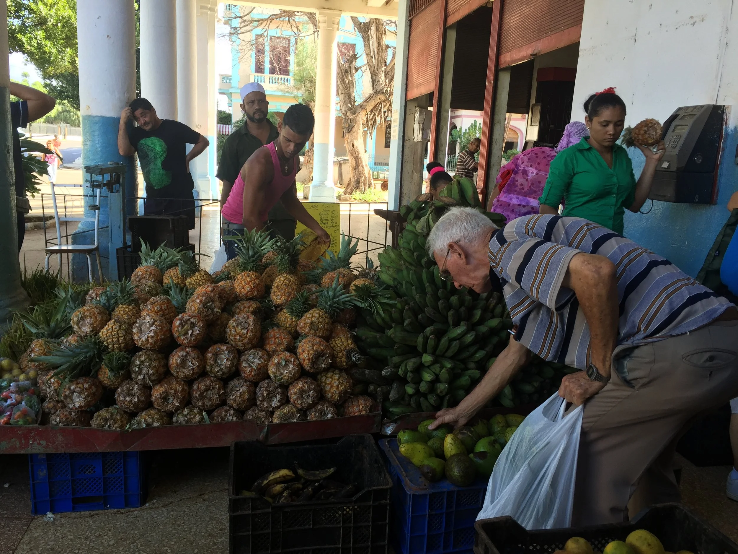 Fruit and vegetable market