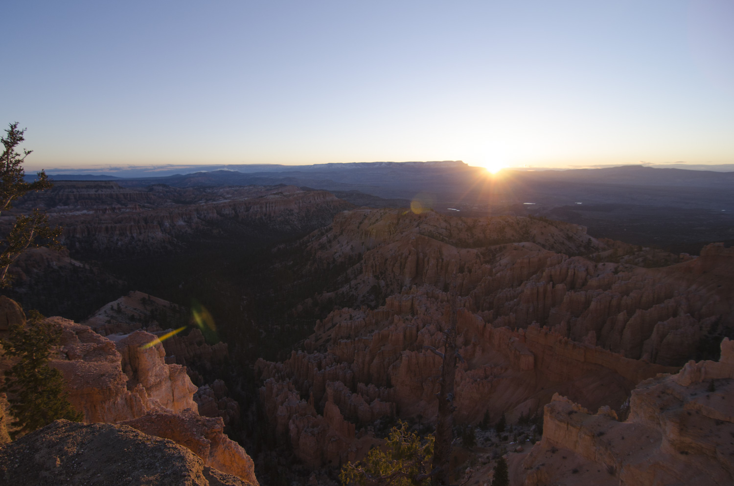 Sunrise at Bryce Point